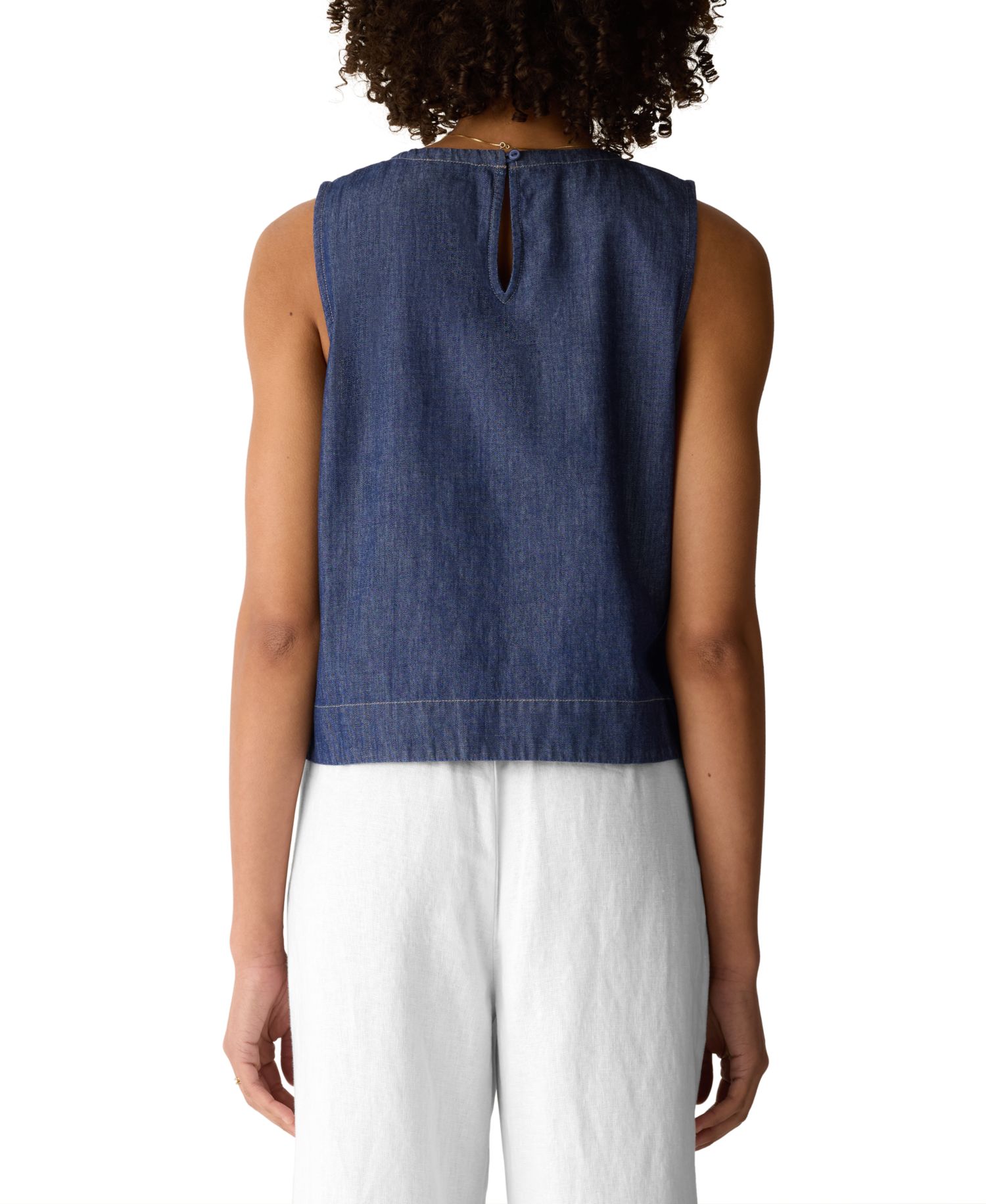 Women's Sleeveless Round Neck Top