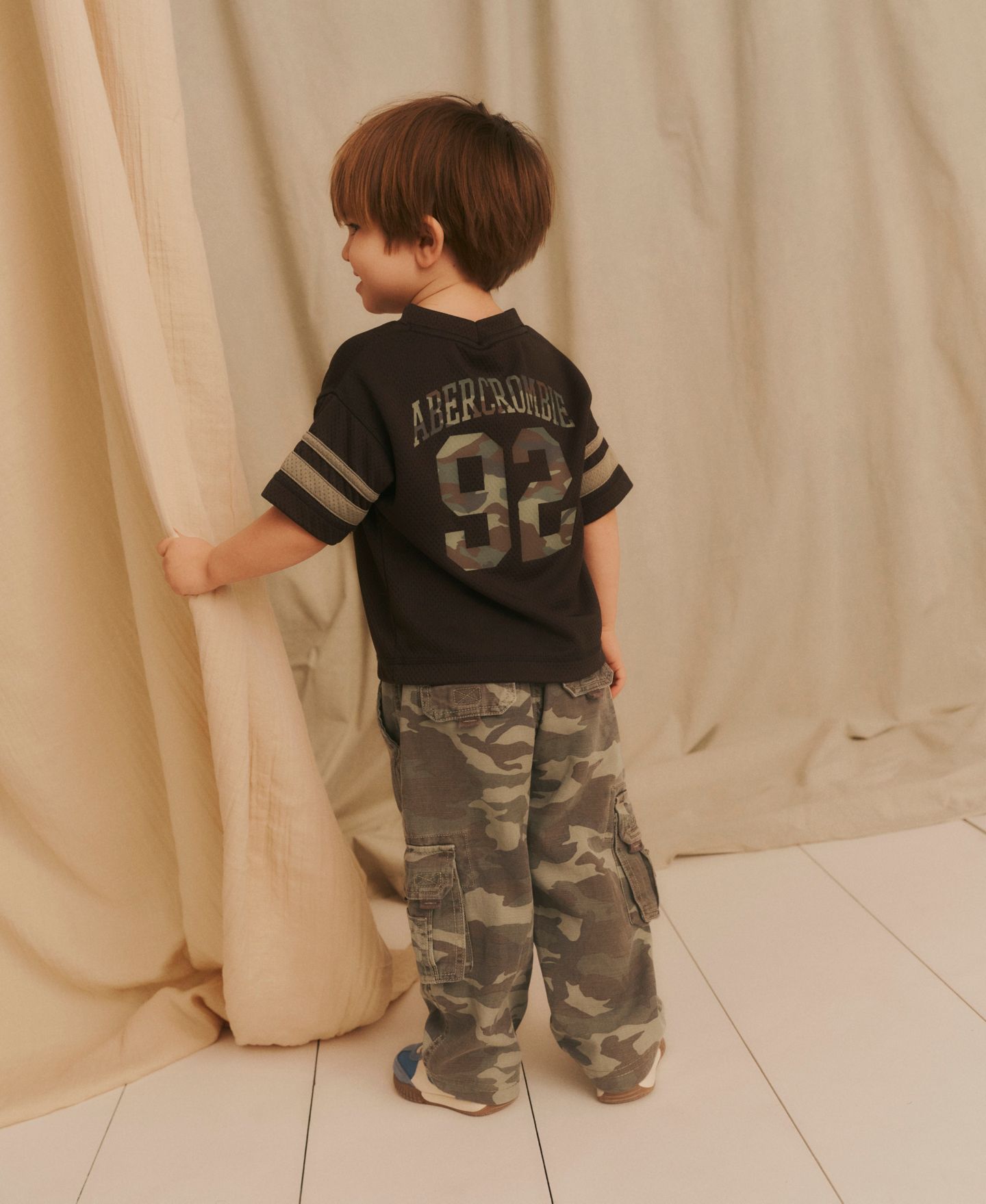 Брюки abercrombie kids Ultra Baggy Cargo Pants для мальчиков-малышей, цвет: Серый — фото 8