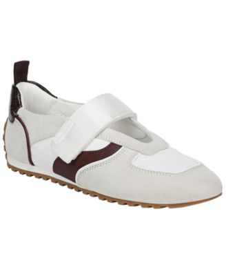 Women's Raina Round Toe Sneakers