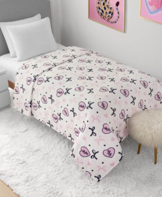 Lightweight Ultra-Soft Plush Throw, 60" x 90"