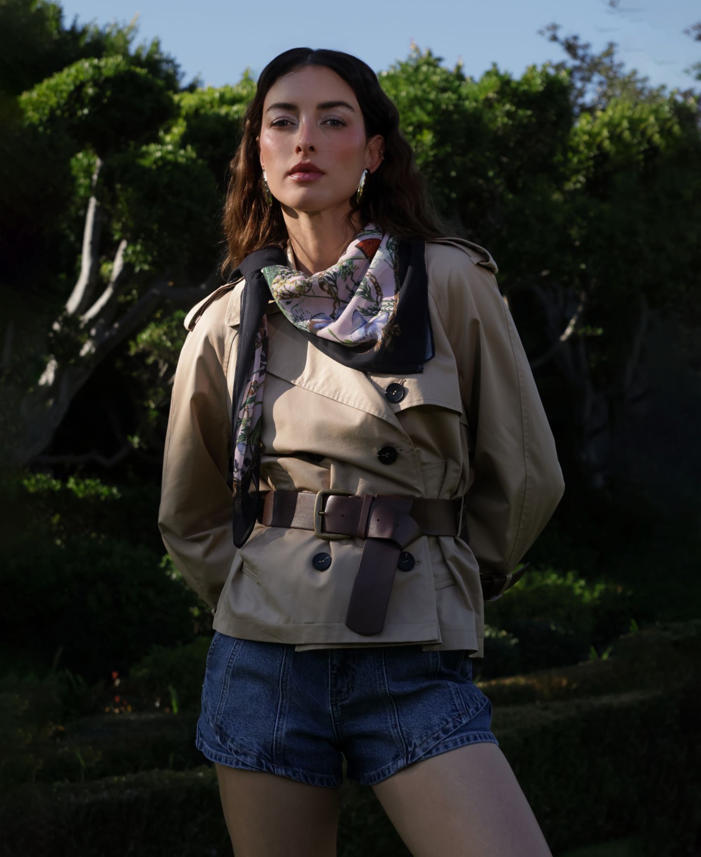 Женские шорты Avec Les Filles High-Low-Rise Denim Shorts, цвет: Тёмный синий варёный — фото 8