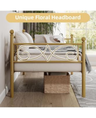 Twin Daybed Frame Metal Sofa Bed Heavy Duty Metal Slats Living Space Guest Room Space Saver Gold