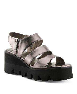 Corrigate Women’s Metallic Platform Sandal with Soft Footbed Comfort