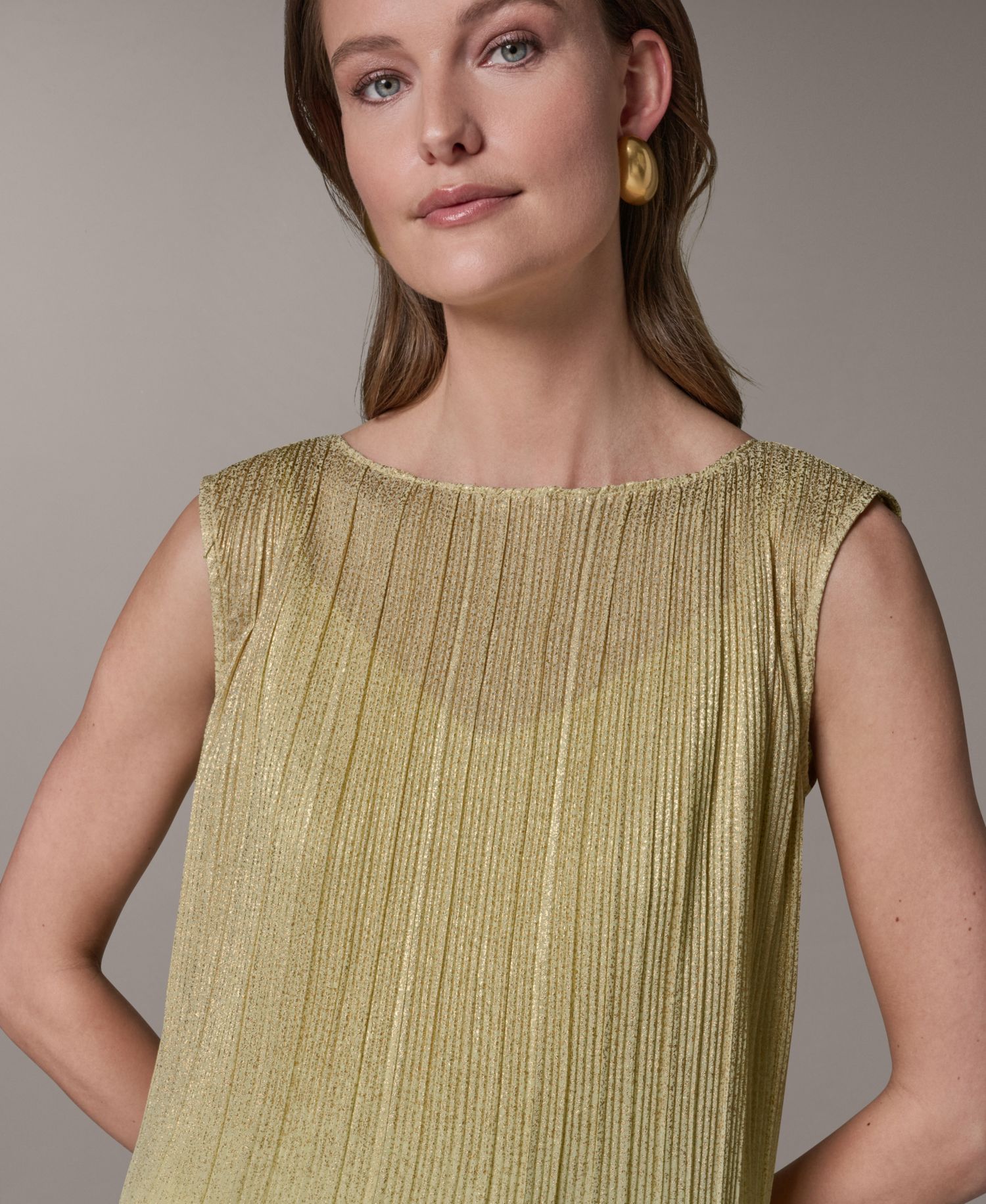 Petite Boat Neck Sleeveless Blouse