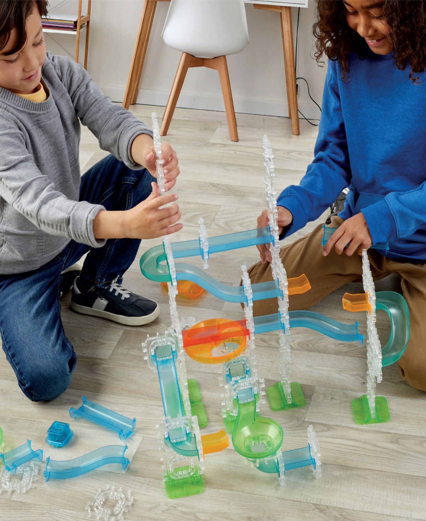 Детский конструктор Discovery Kids Glow Roll Light-Up 92-Piece Building Set, Ages 5+ — фото 11
