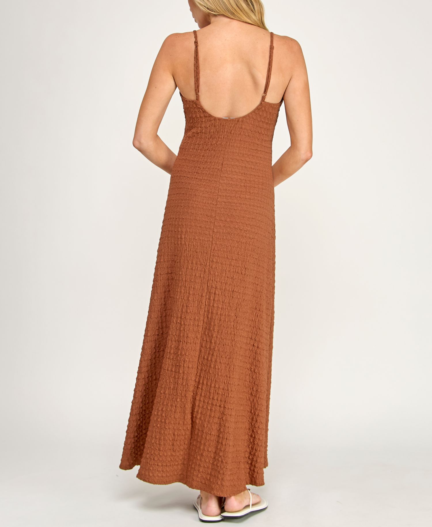 Juniors' Sleeveless Cowl Neck Maxi Dress