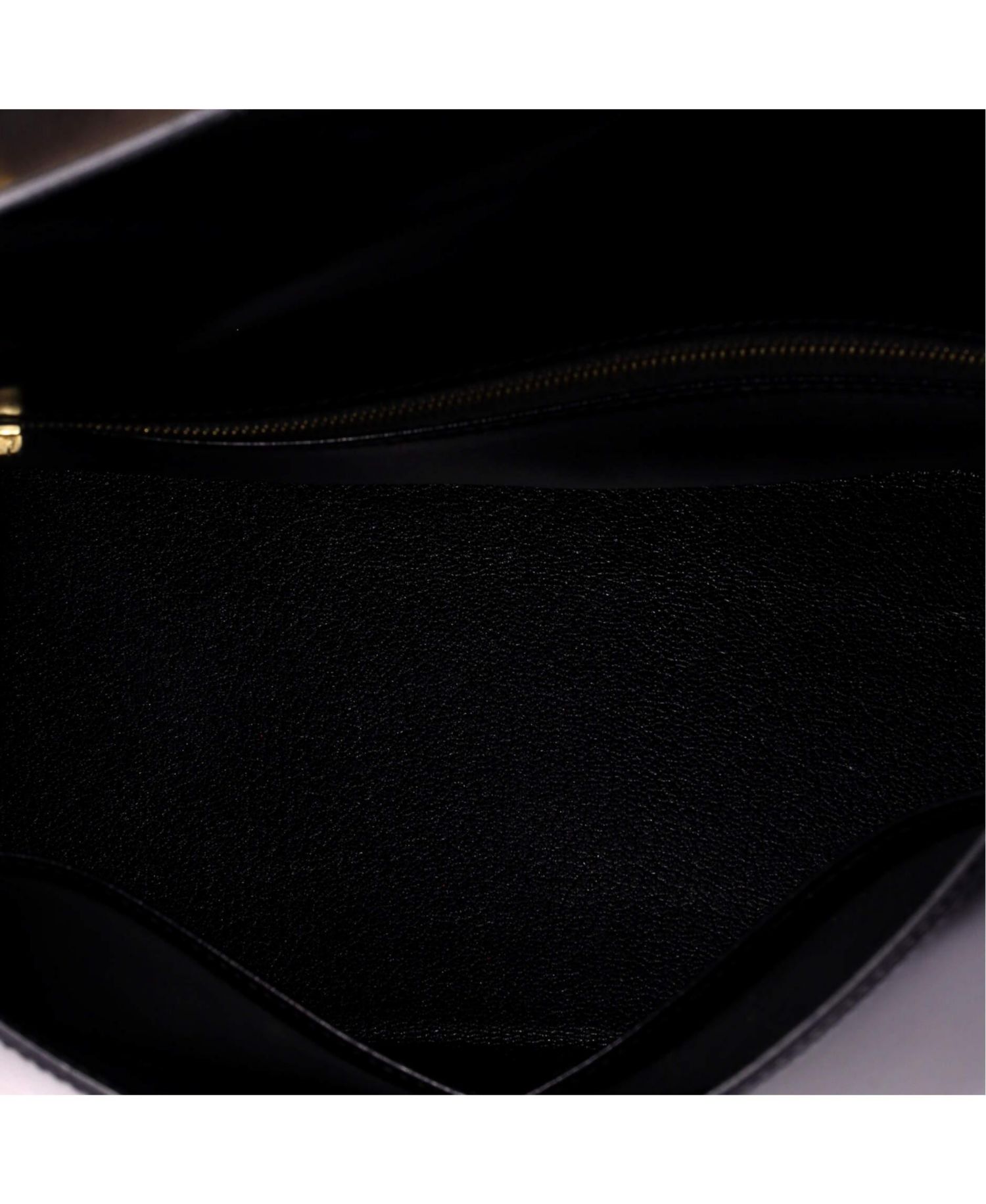 Kelly 32 Handbag Black Box Calf with Gold Hardware