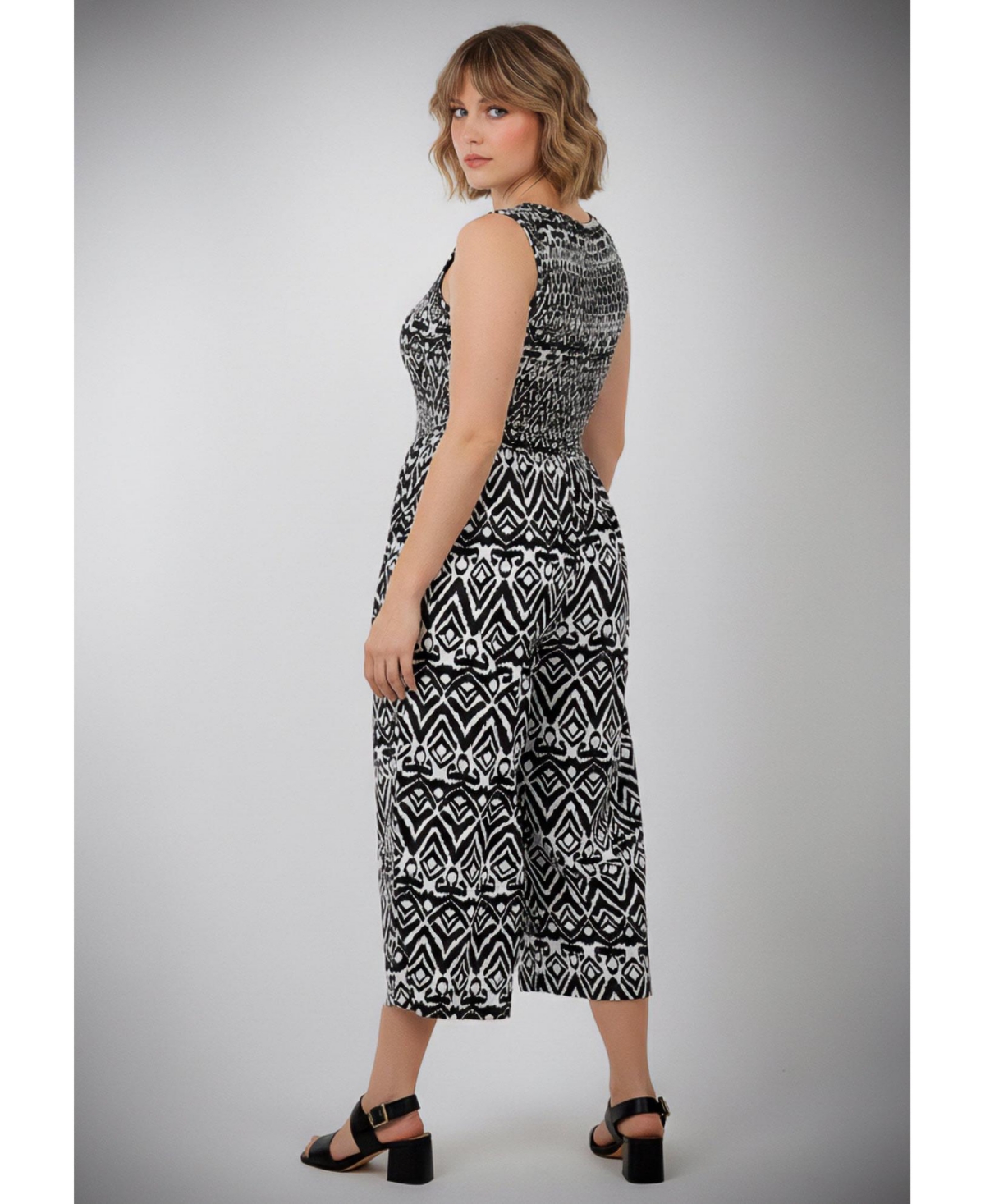 Avenue Women's Sleeveless Smocked Jumpsuit