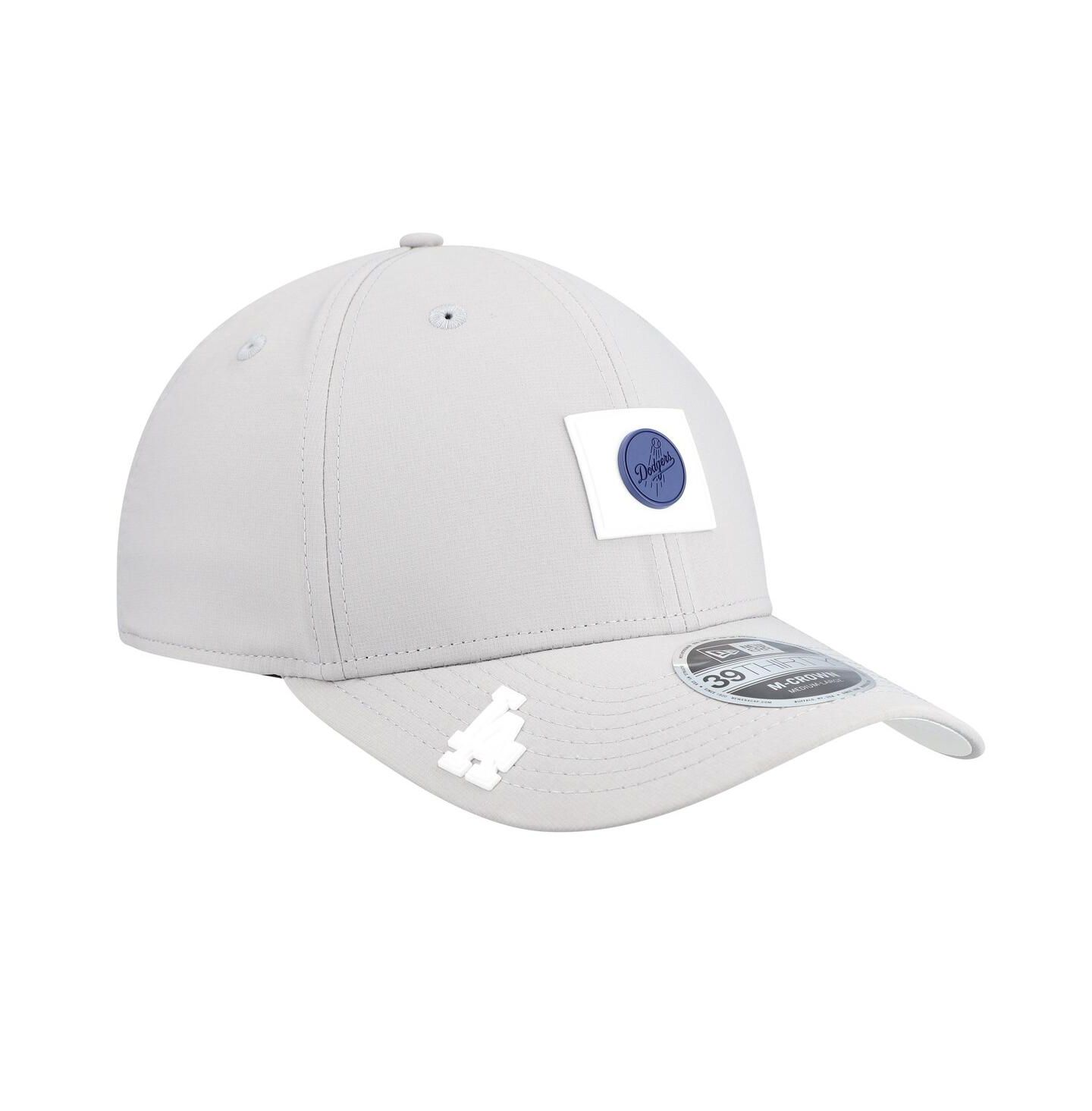 Мужская кепка New Era Gray Los Angeles Dodgers 2026 Clubhouse Alternate 39THIRTY Flex Hat — фото 3