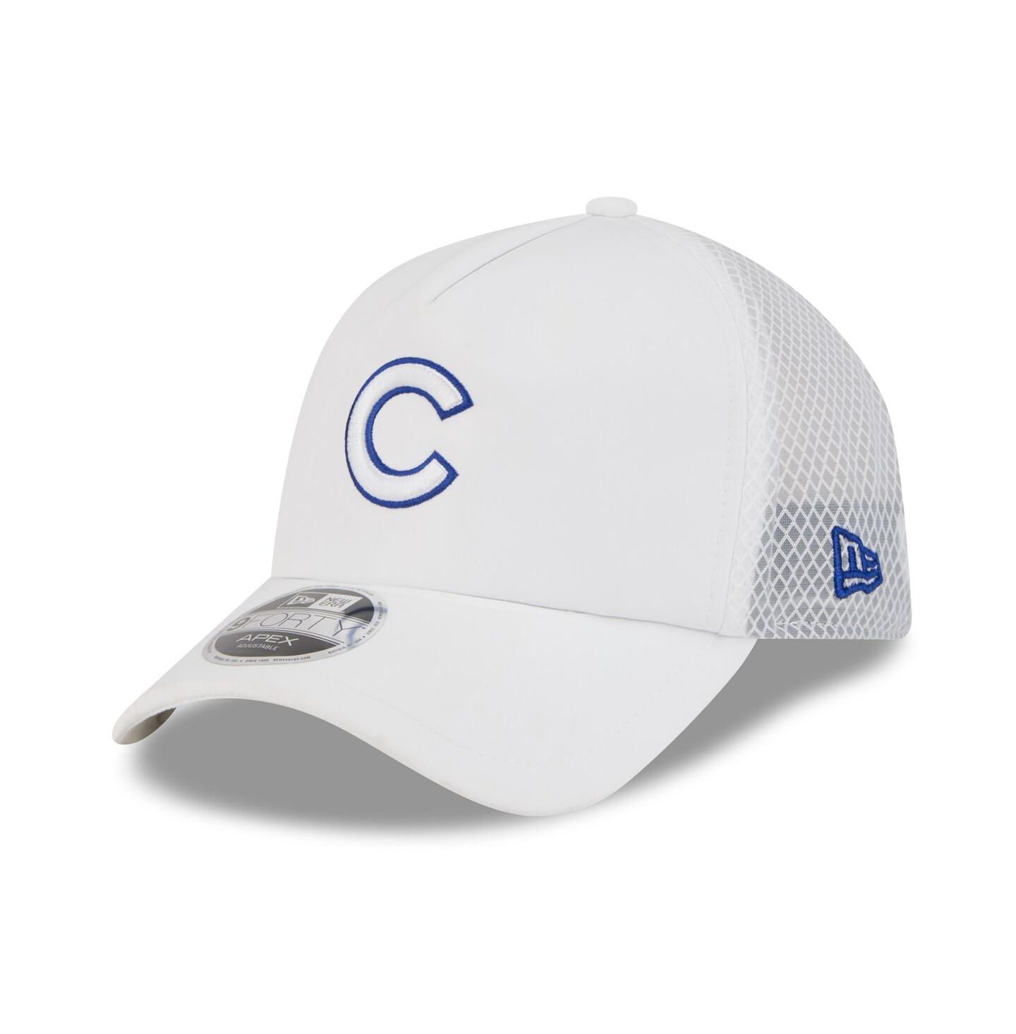 Мужская кепка New Era White Chicago Cubs 2026 Batting Practice Apex 9FORTY Adjustable Trucker Hat — фото 1
