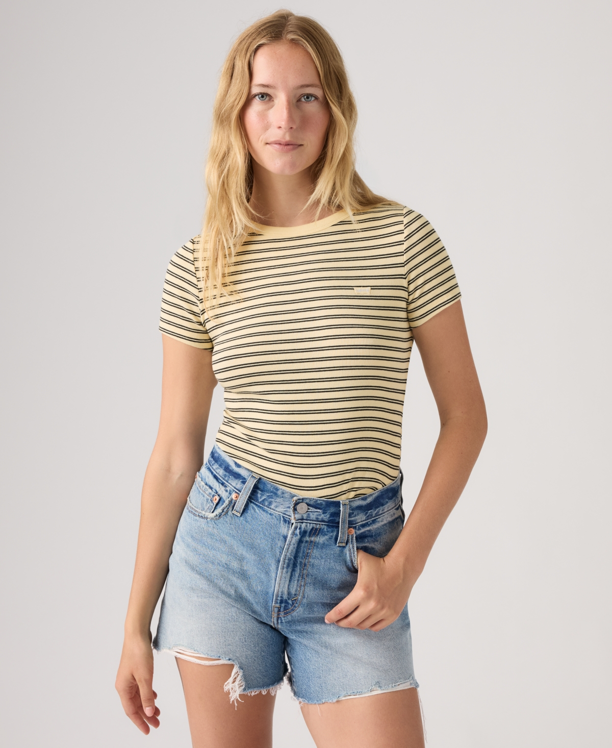 Levi's Women's Hayes Slim-Fit Short-Sleeve Crewneck T-Shirt