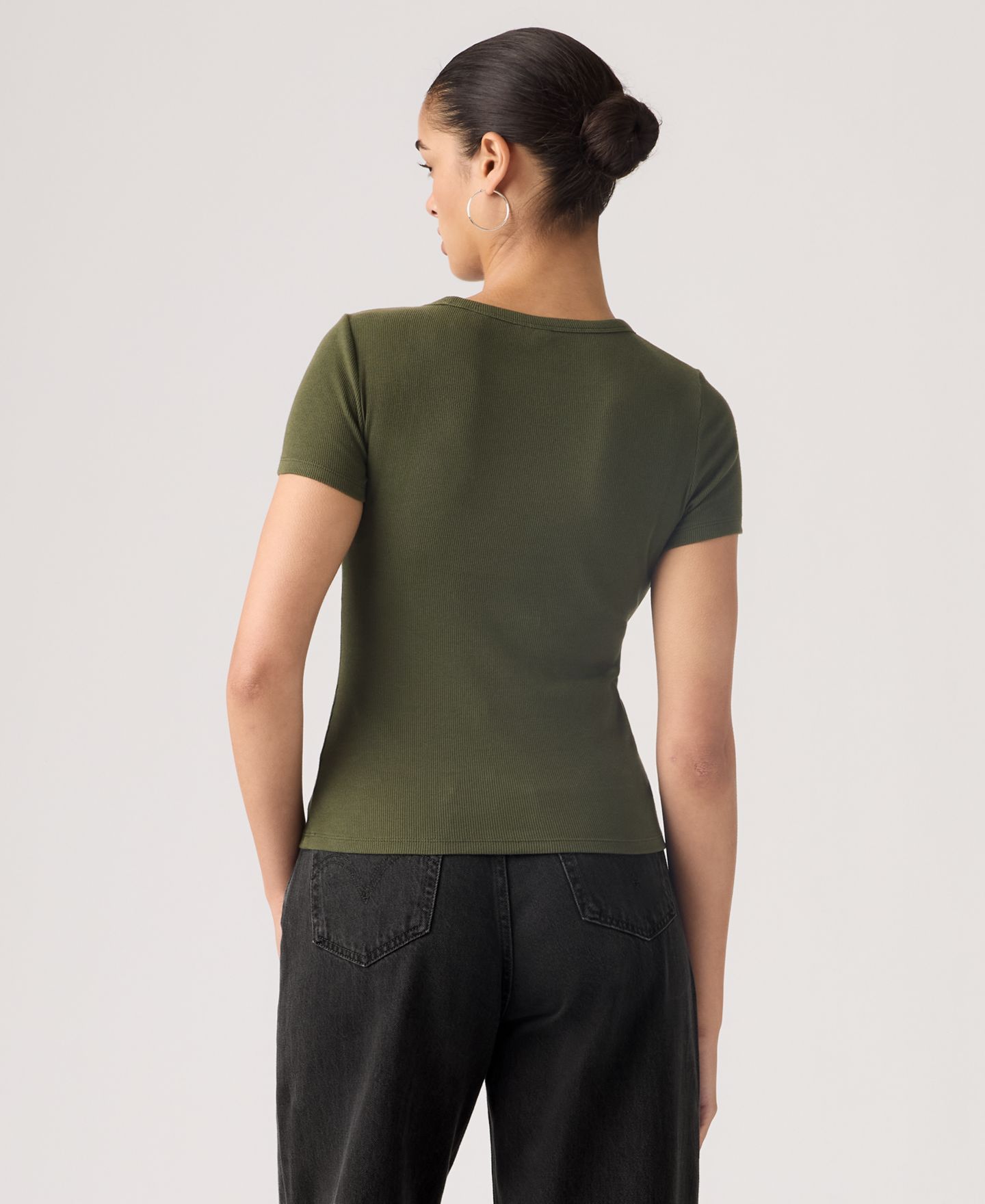 Женская футболка Levi's Hayes Slim-Fit Short-Sleeve Crewneck, цвет: Deep Depth — фото 3