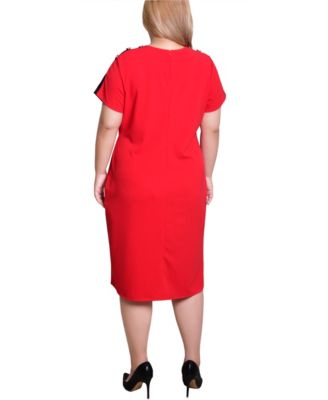 Plus Size Short-Sleeve Assymetrical Hem Dress
