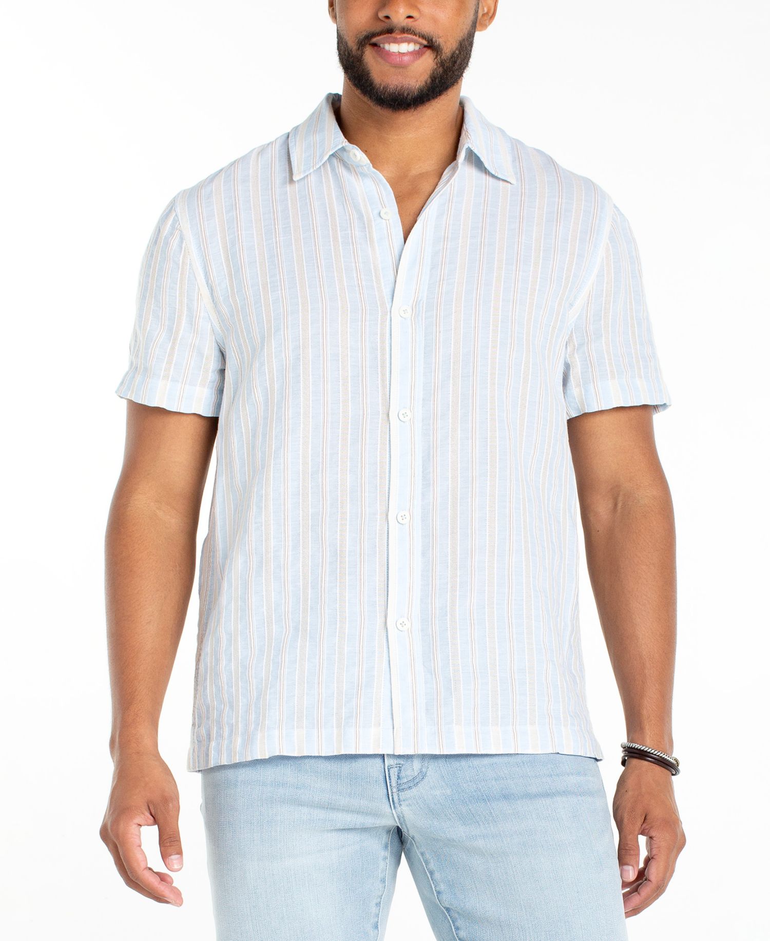Men's Short-Sleeve Button-Up Shirt
