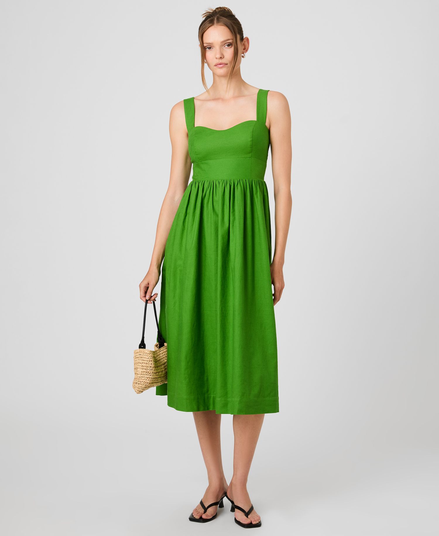 Women's Sleeveless Sweetheart Neck Dress