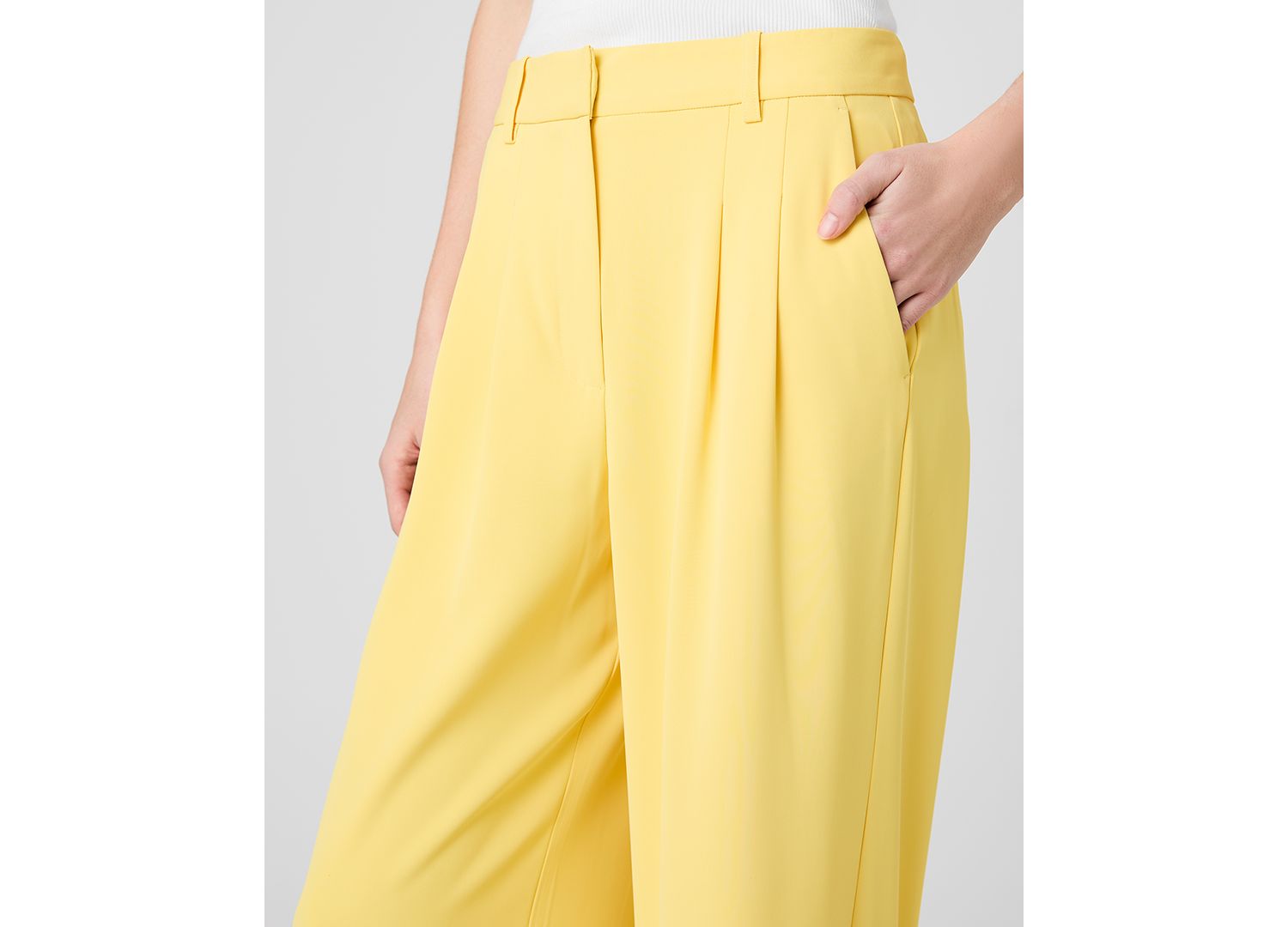 Women's Relaxed-Fit Trouser Pants