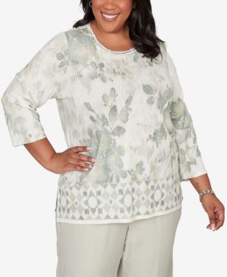 Plus Size Vintage Charm Floral Tonal Border Embellished Neck Top