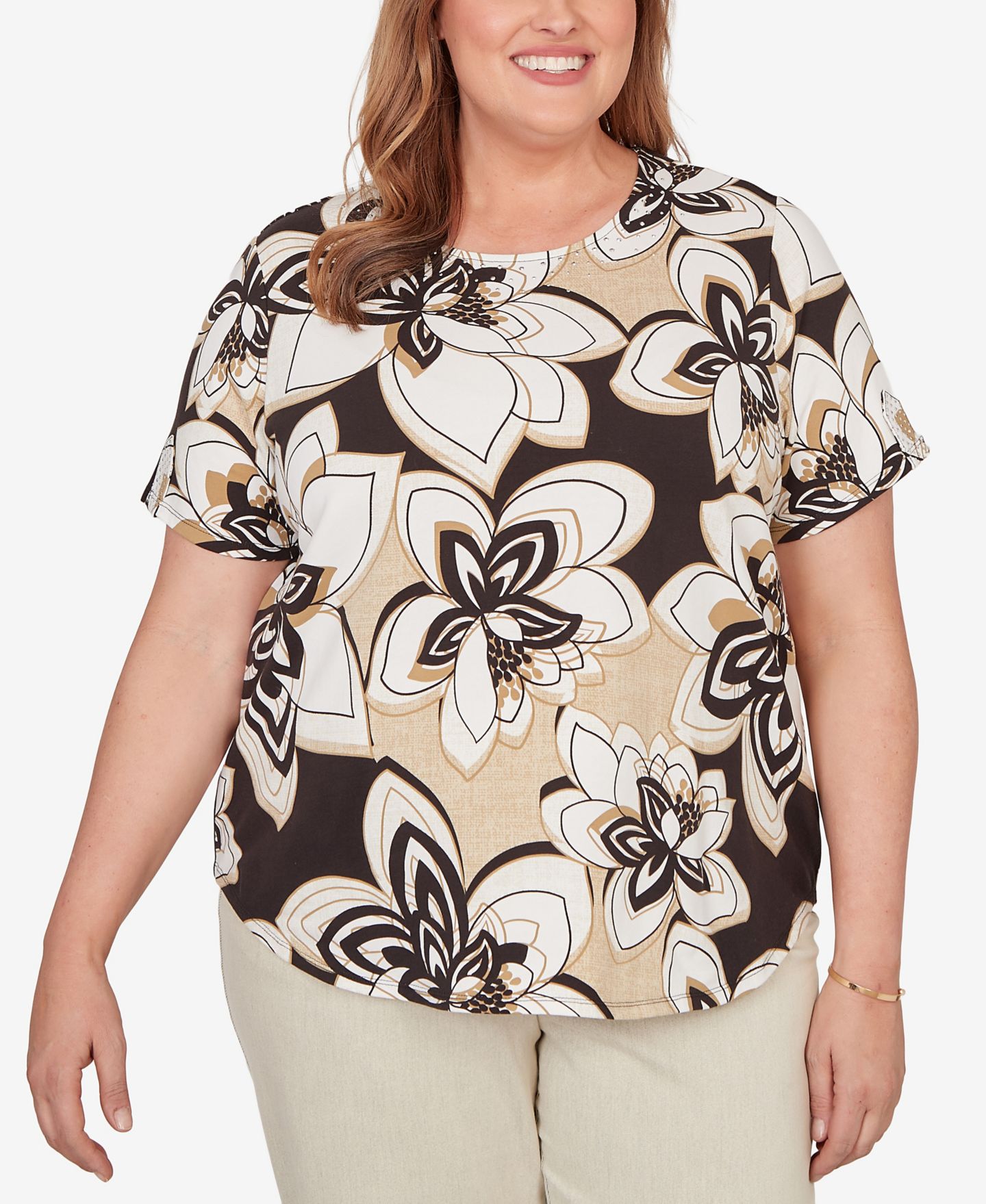 Женская футболка Alfred Dunner Plus Size Detail Driven Floral Stained Glass Short-Sleeve, цвет: Чёрный разноцветный — фото 1
