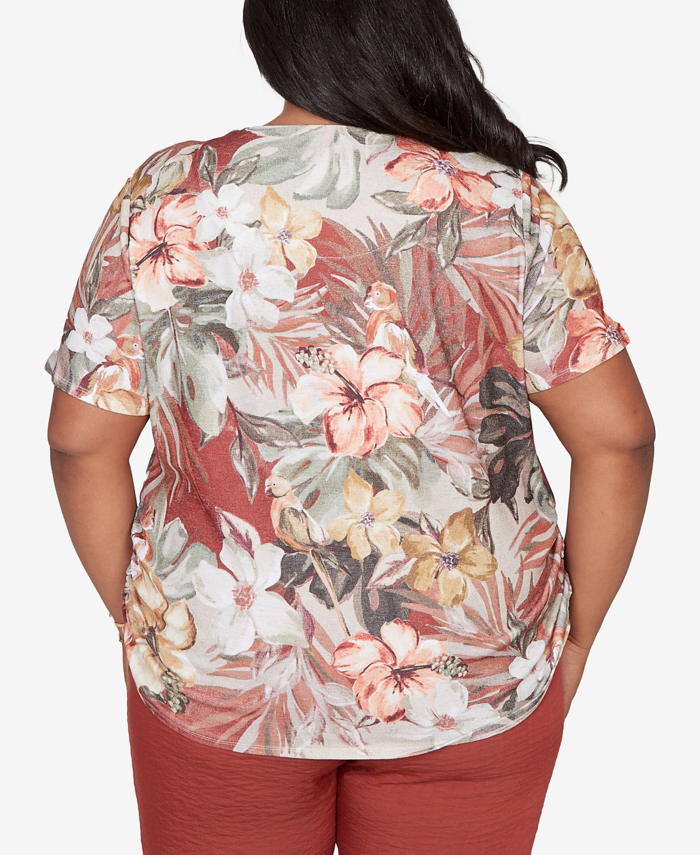 Женская футболка Alfred Dunner Plus Size Spice Market Dramatic Floral with Necklace, цвет: Коричневый разноцветный — фото 6