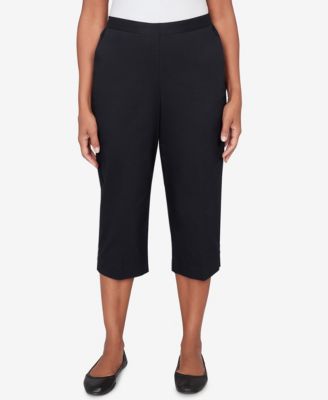 Women's Classic Solid Twill Button Hem Capri Pants