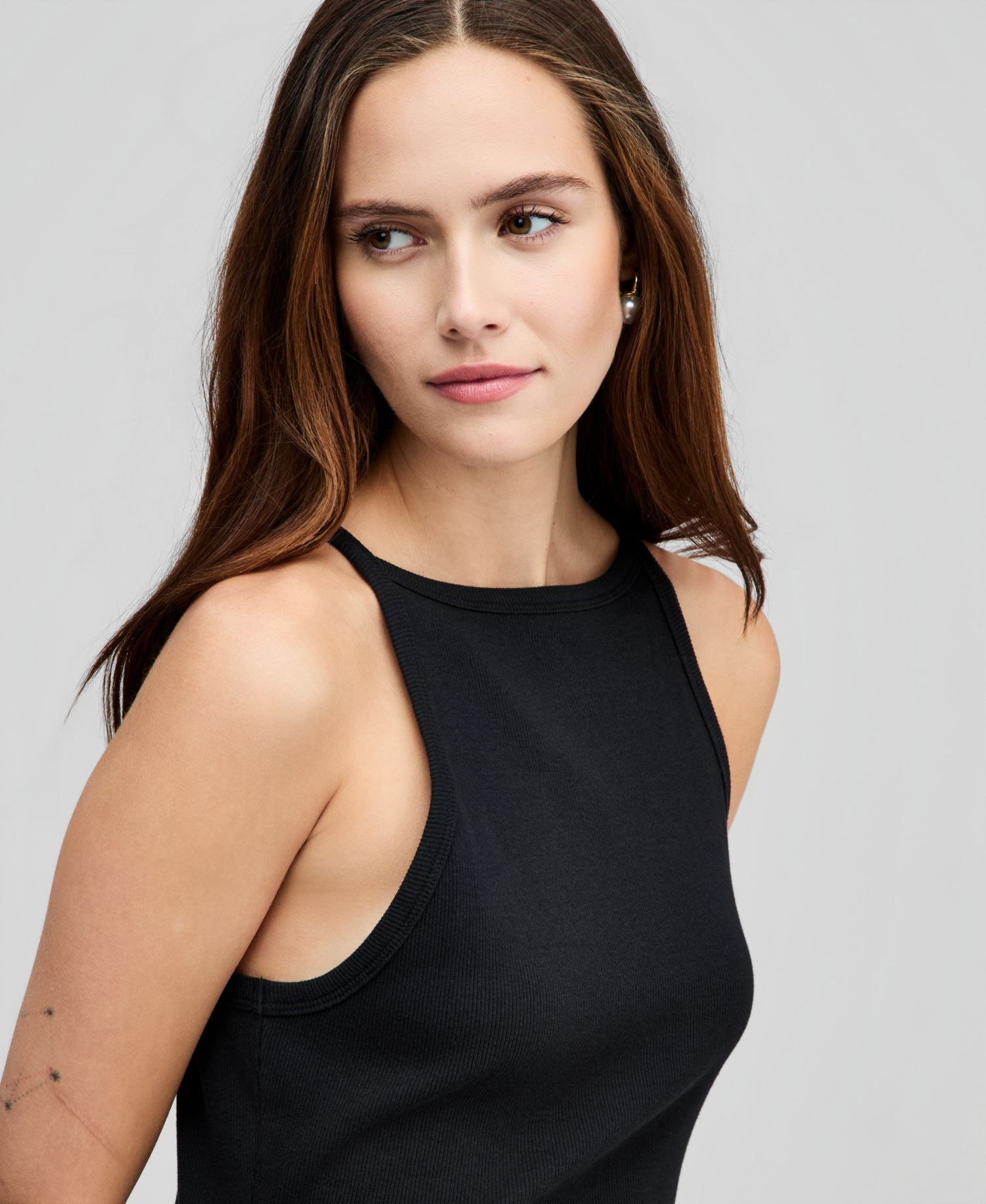 Women's High-Neck Sleeveless Tank Top