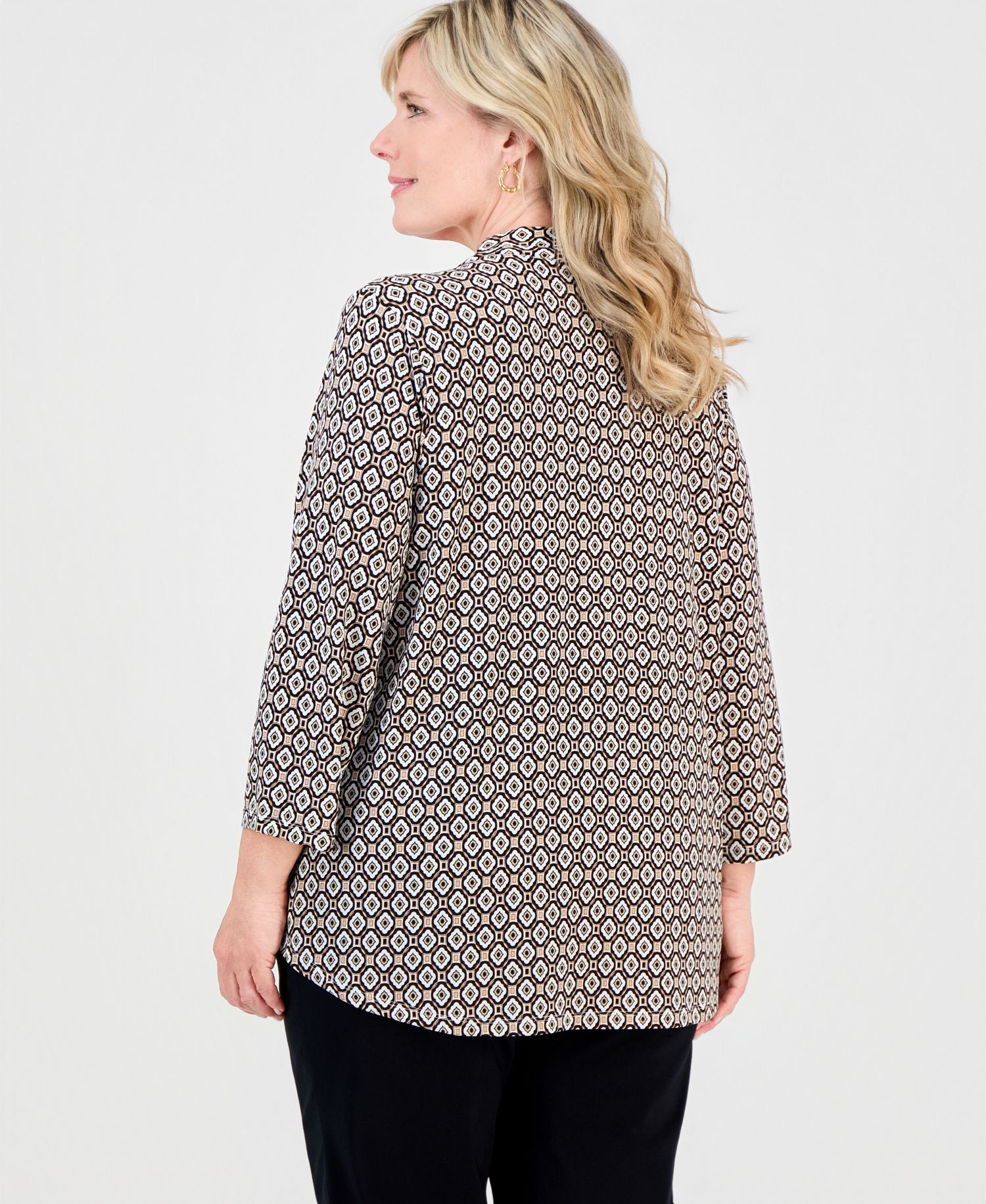 Plus Size Bazaar V-Neck 3/4-Sleeve Top