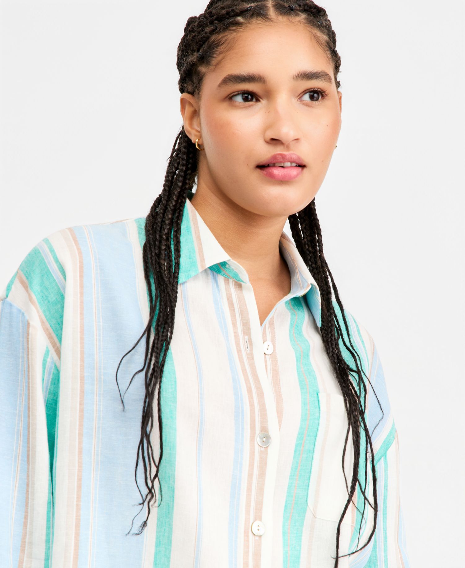 Women's Long-Sleeve Relaxed Button-Down Shirt