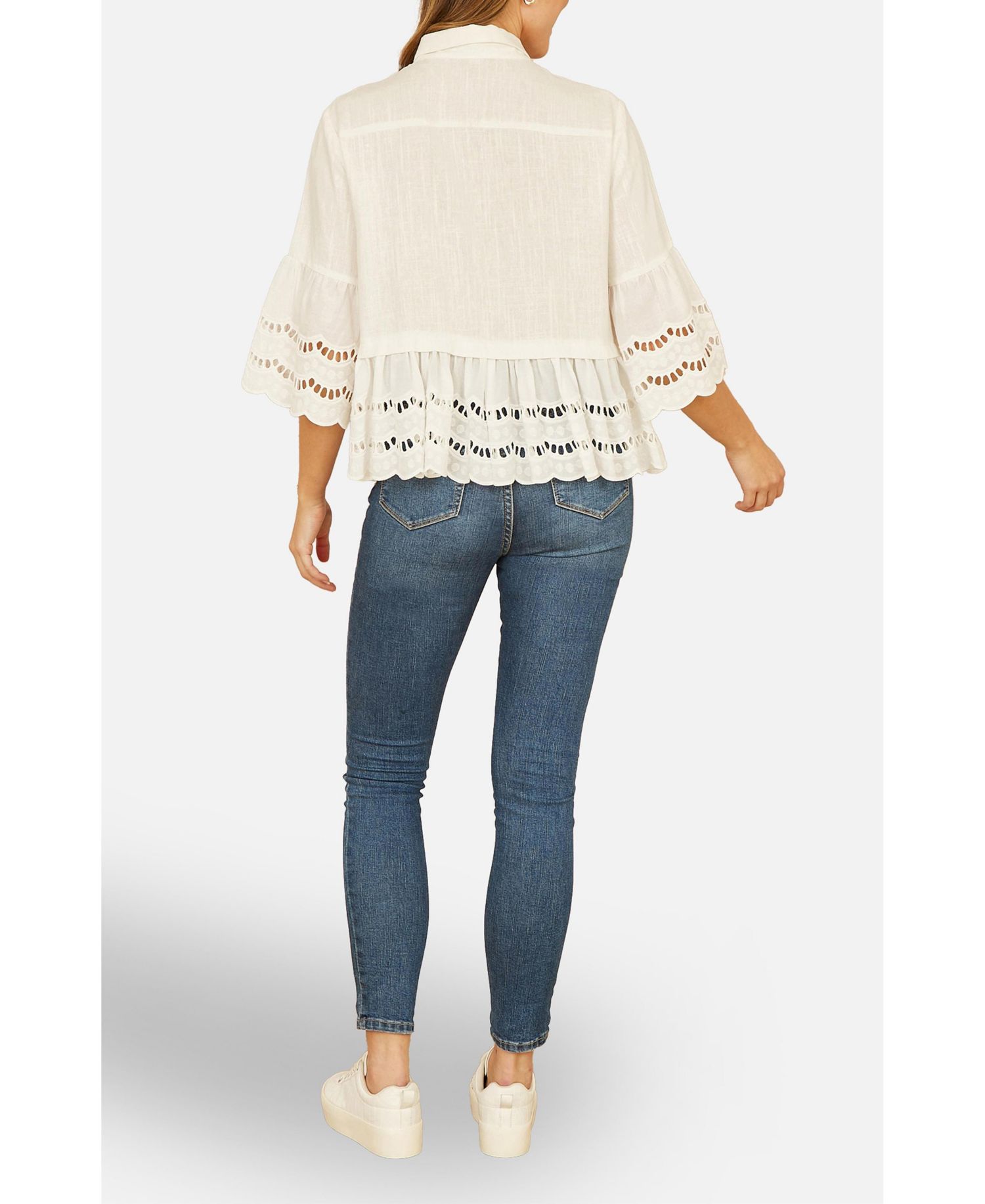Women's 34 Sleeve Relaxed Scallop Trim Shirt