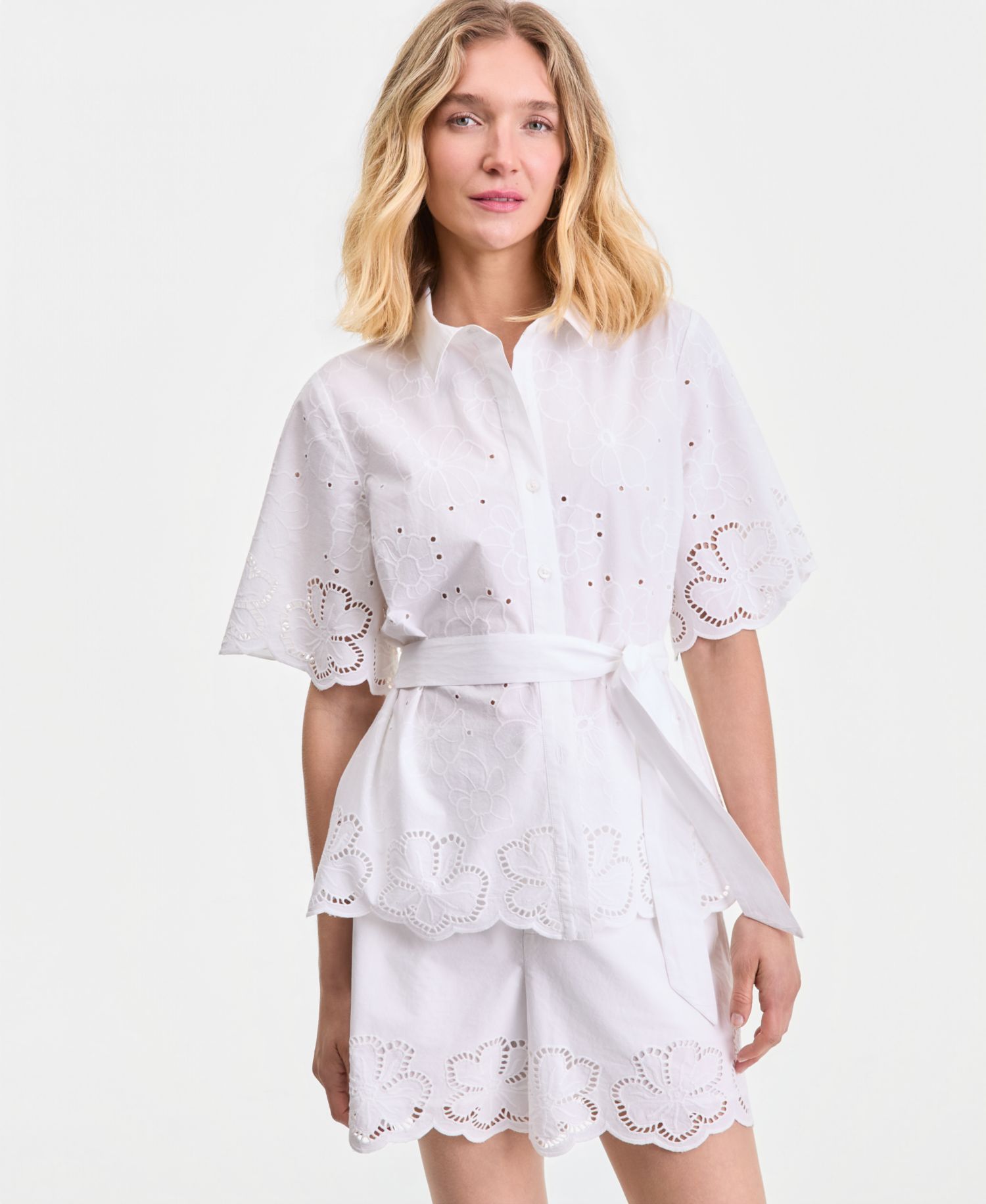 Women's Cotton Eyelet Tie-Waist Blouse