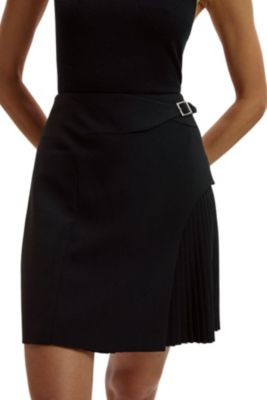 Women's Buckle Pleated Mini Skirt