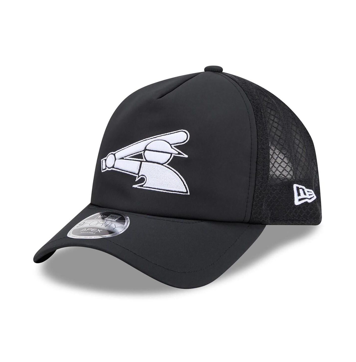 Мужская кепка New Era Black Chicago White Sox 2026 Batting Practice Alternate Apex 9FORTY Adjustable Hat — фото 1