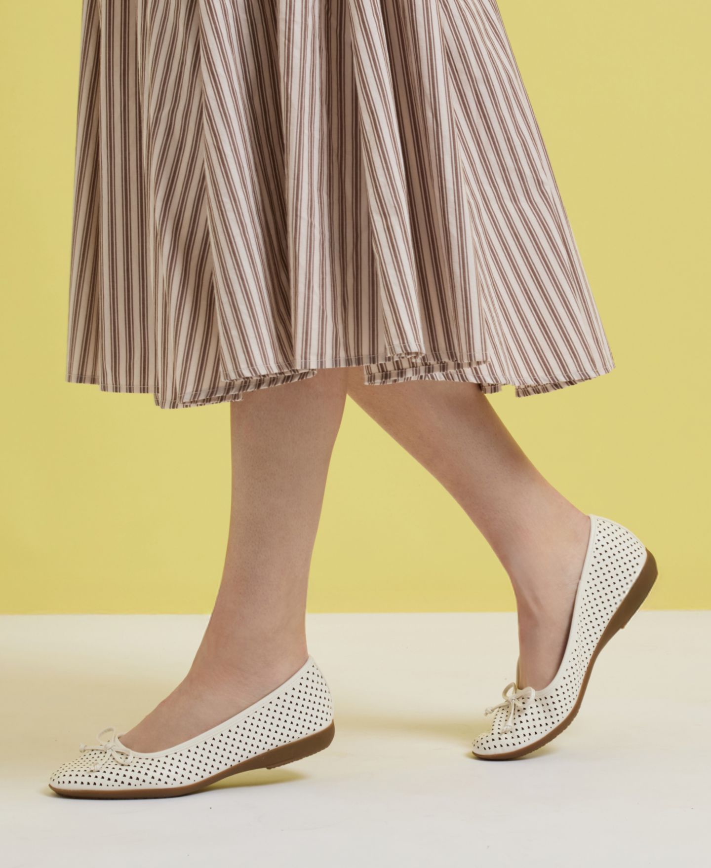 Женские балетки Cliffs by White Mountain Carris Ballet Flats, цвет: Чёрный гладкий — фото 7