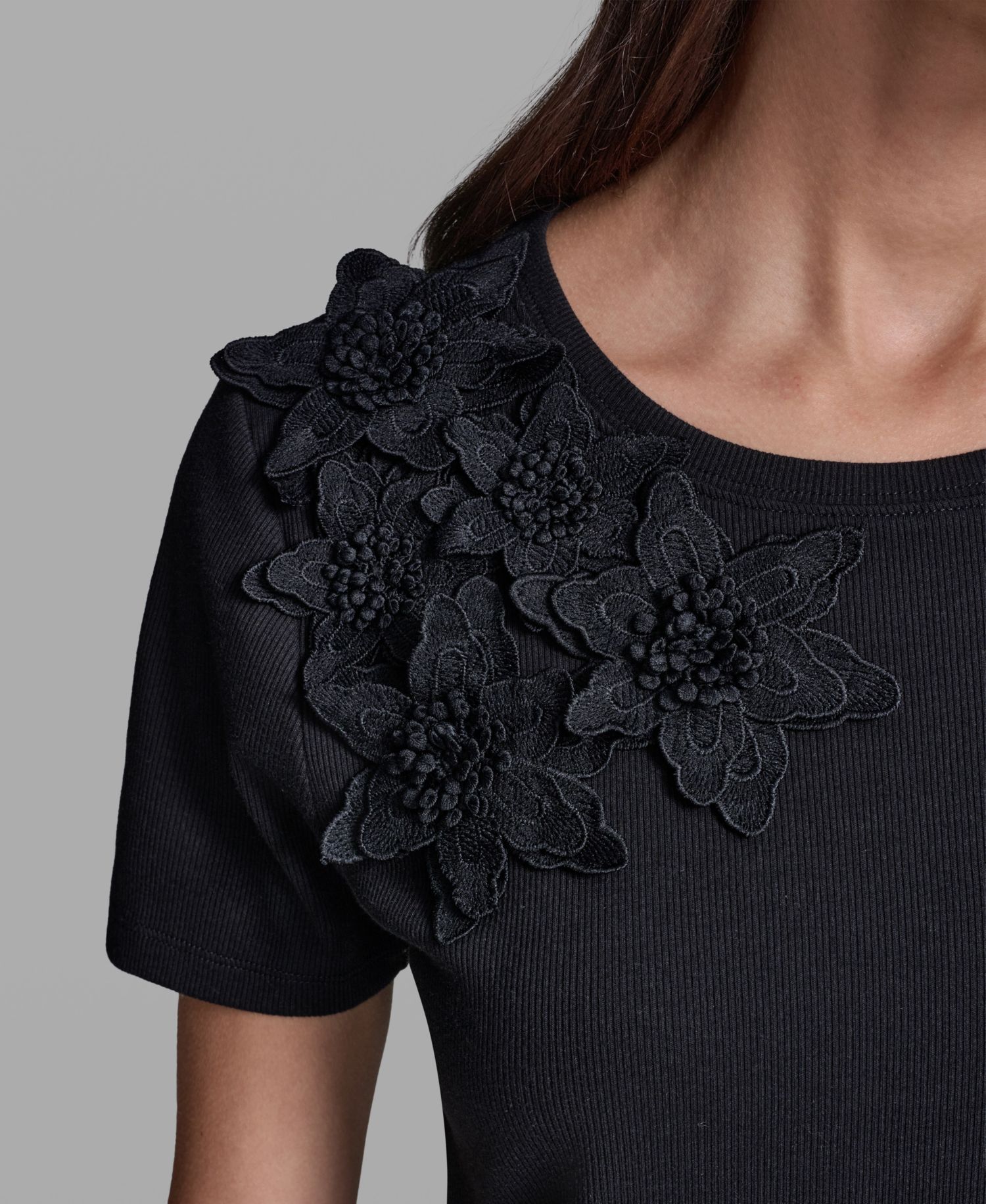 Petite Floral Applique Short-Sleeve Rib Knit Top