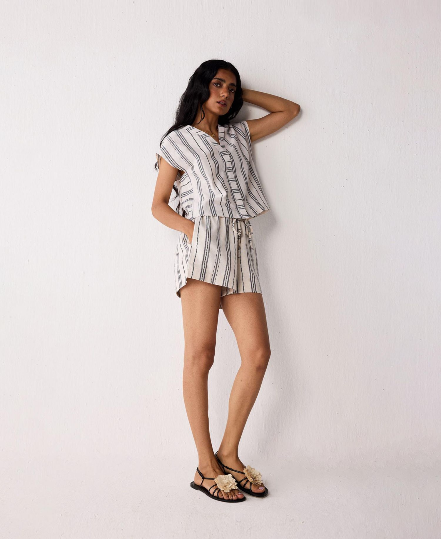 Women's Regular Drawstring Shorts in Stripes