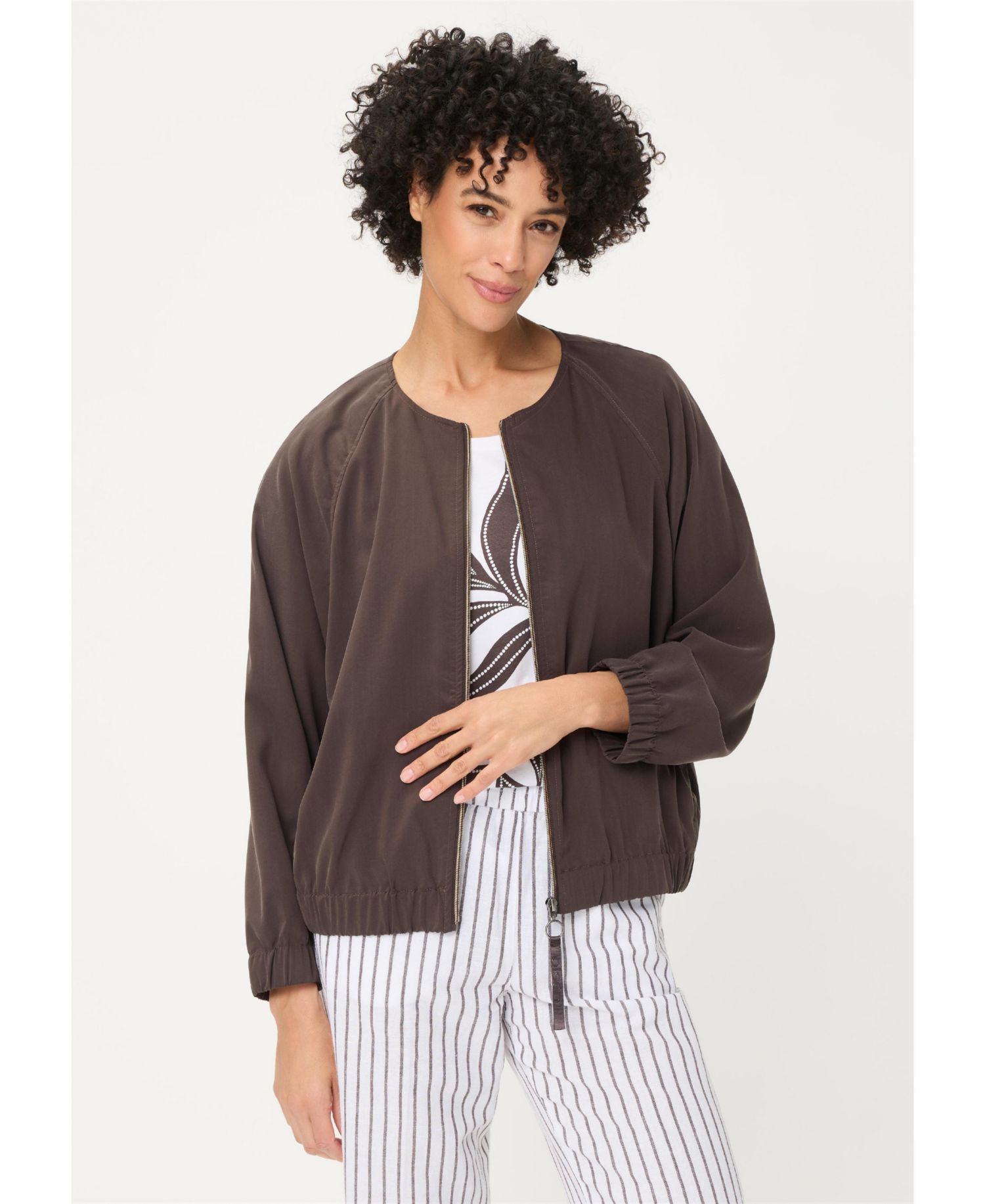 Women's Collarless Jacket