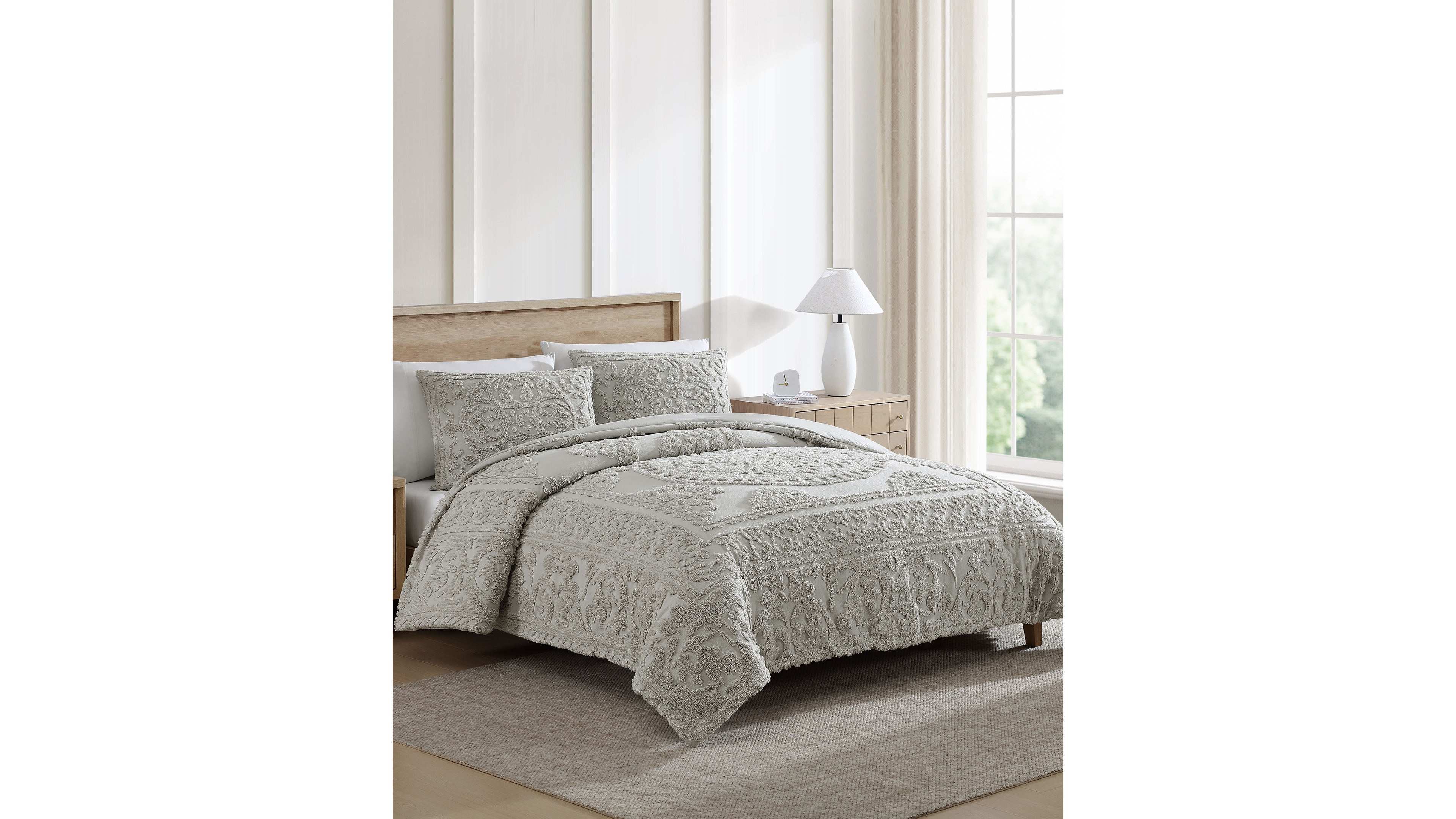 Beatrice Home Fashions Emblem Chenille 3-Pc. Comforter Set, Queen