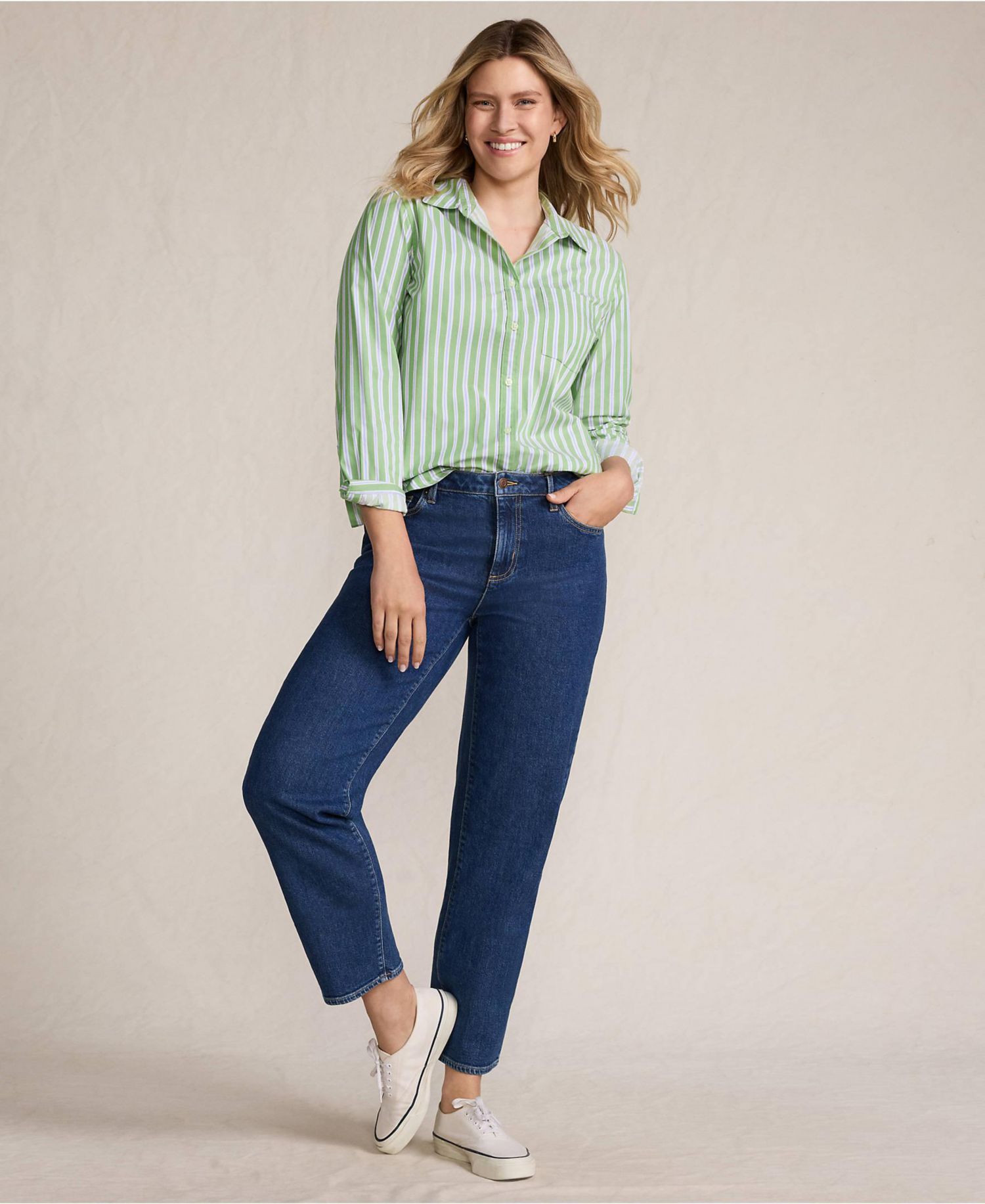 Petite Soft Denim Mid Rise Relaxed Straight Crop Jeans