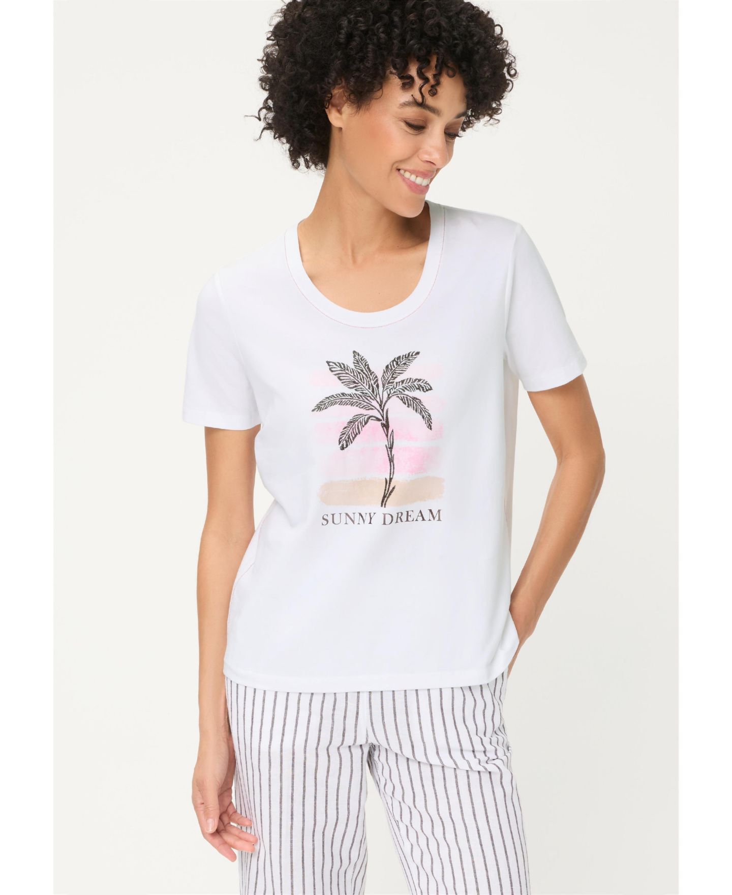 Женская футболка Olsen Embroidered Placement Print, цвет: Белый — фото 1