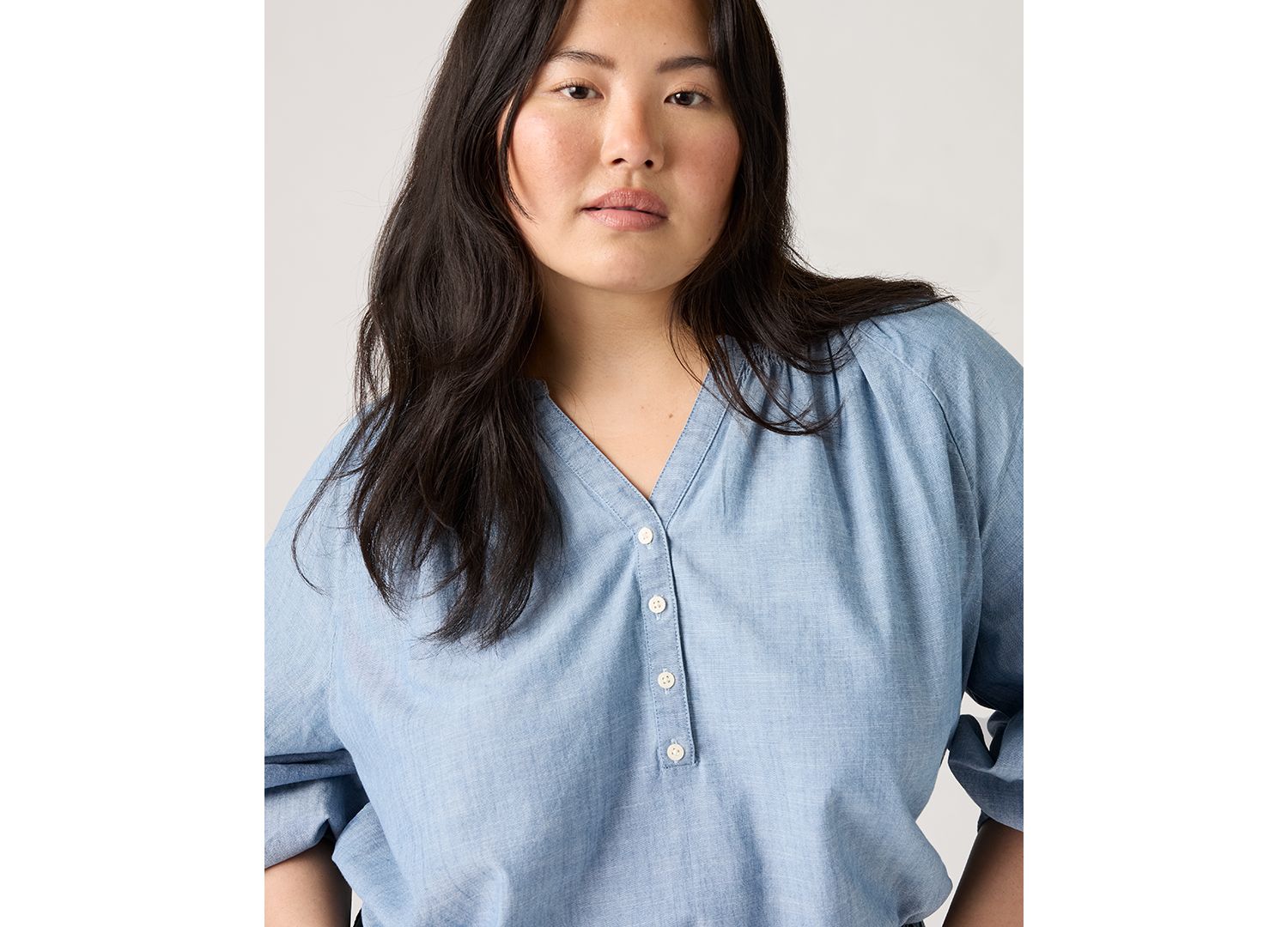 Plus Size V-Neck Chambray Relaxed-Fit Reverie Cotton Top