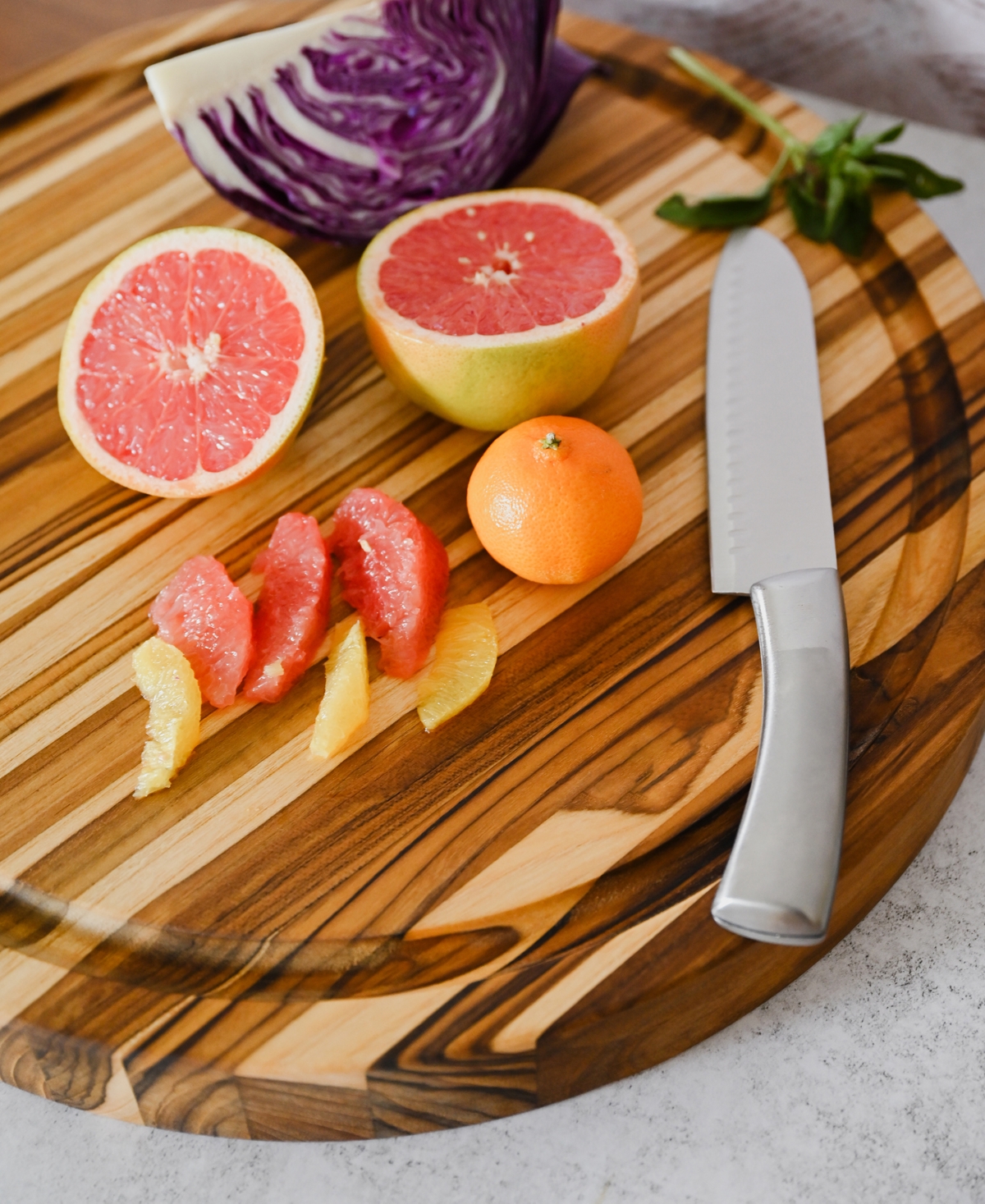 Teakhaus Traditional 18" Round Carving Board