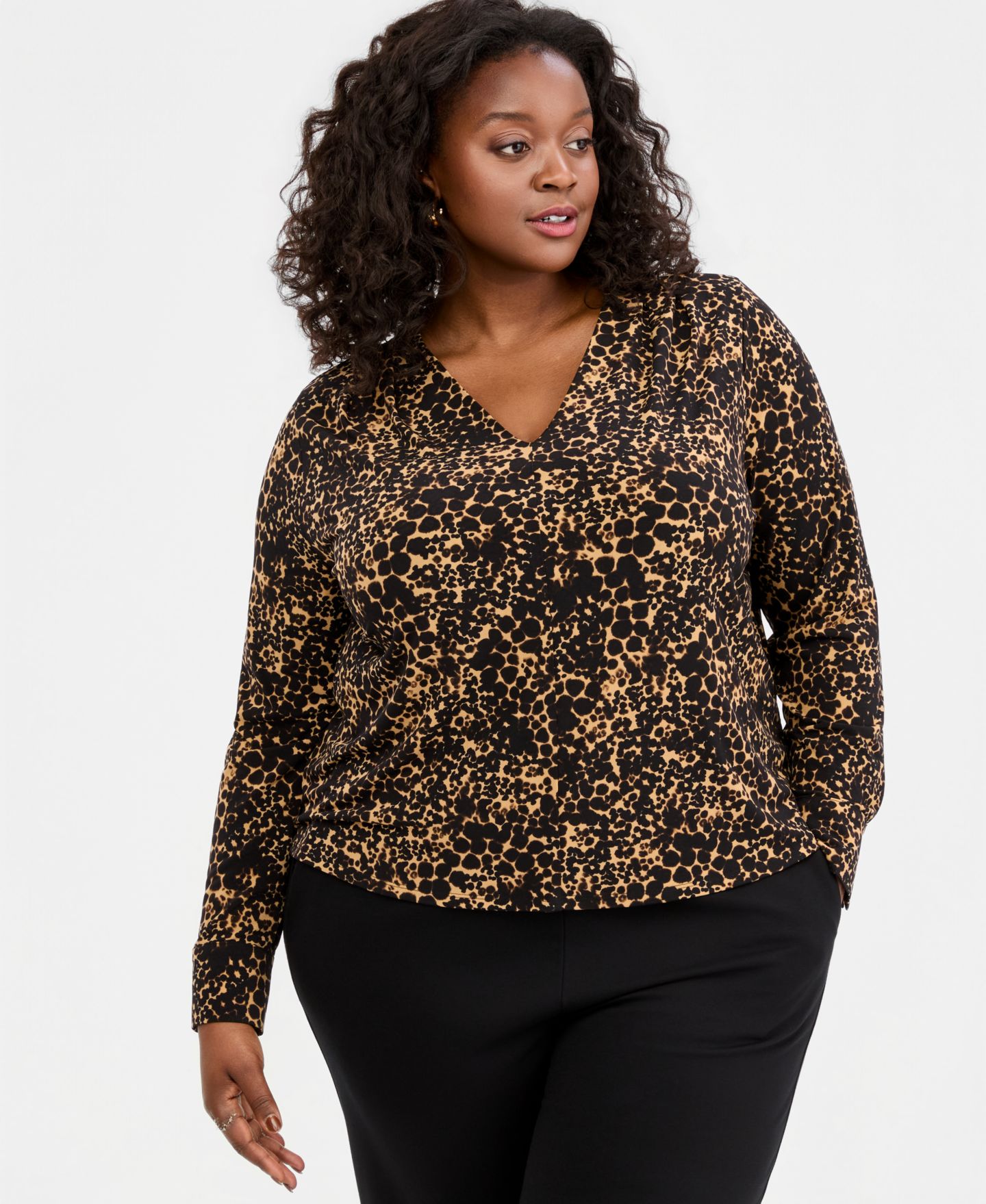 Женская блузка I.N.C. International Concepts Plus Size V-Neck Long-Sleeve Pleated Blouse, цвет: Черепаховый — фото 1
