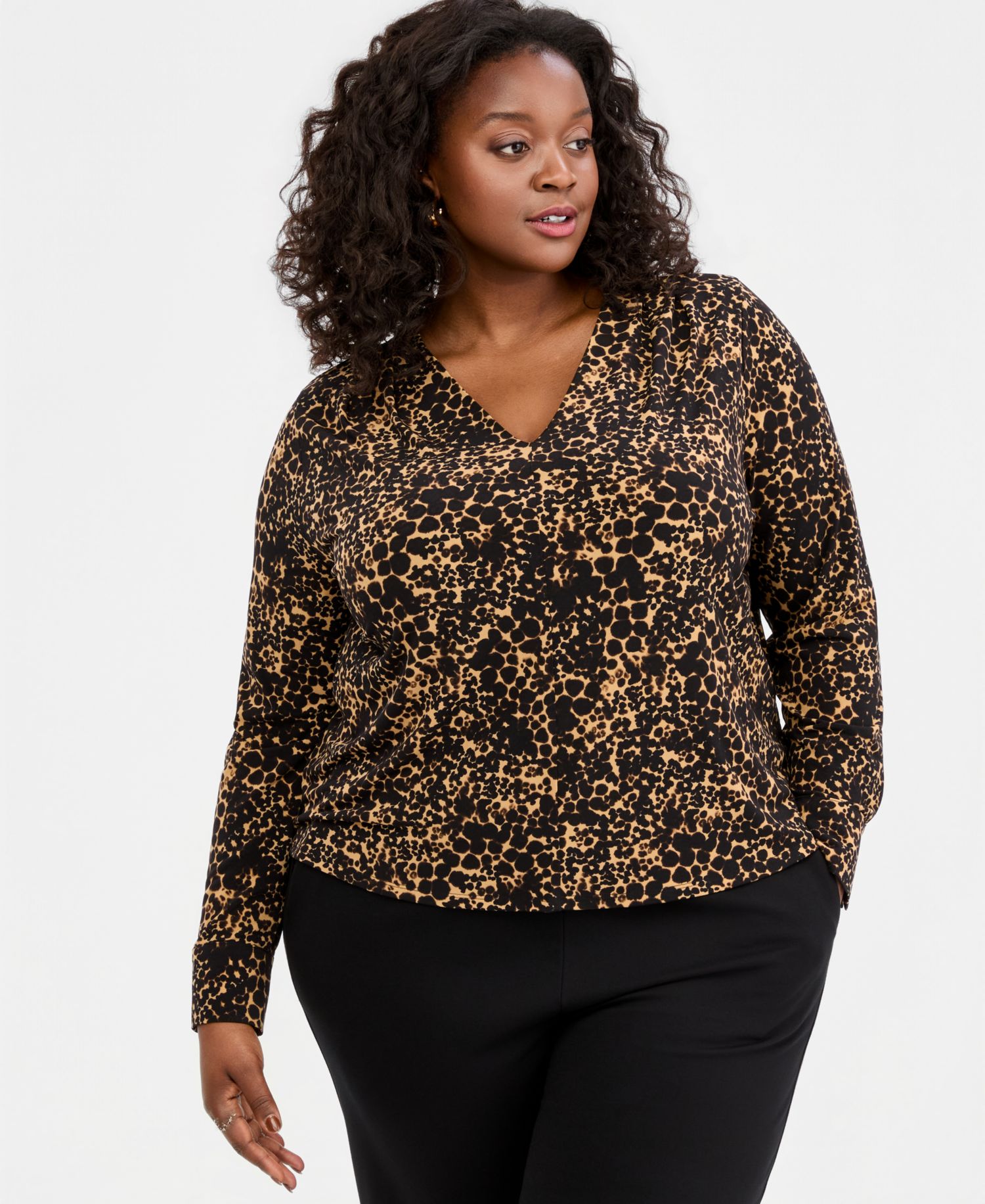 Plus Size V-Neck Long-Sleeve Pleated Blouse