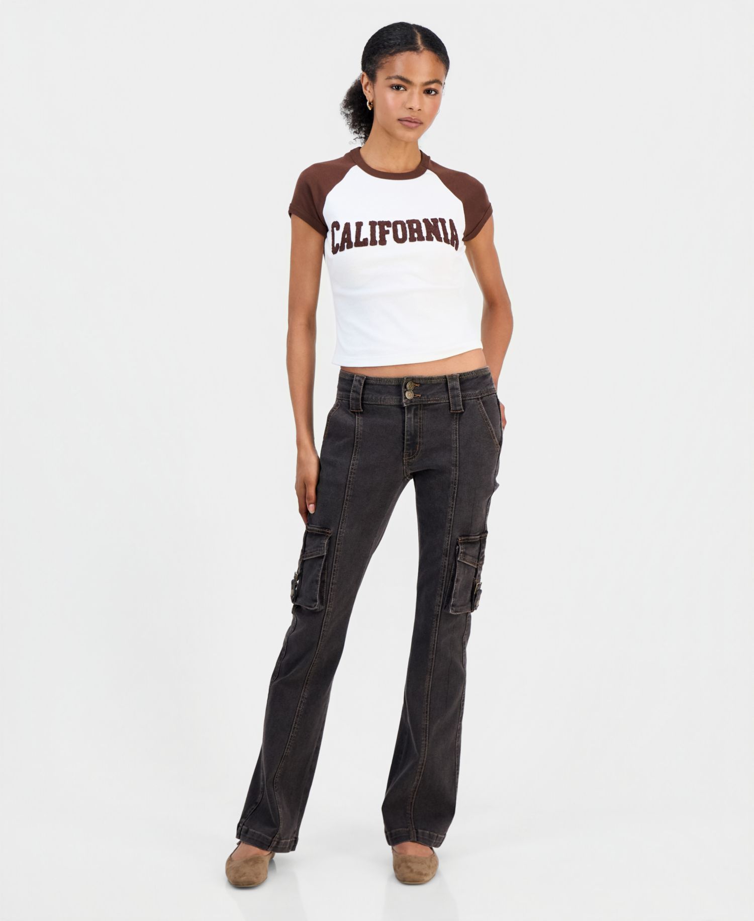 Juniors' Low-Rise Cargo Jeans