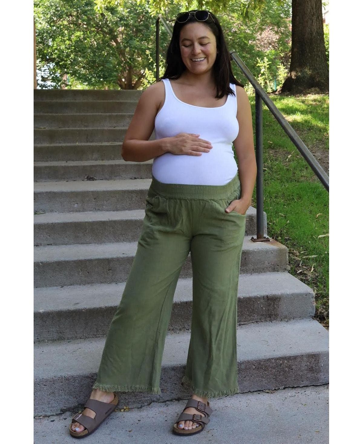 Pinkblush Women's Olive Linen Frayed Hem Crop Pants view 8 — MAYCSS fashion products