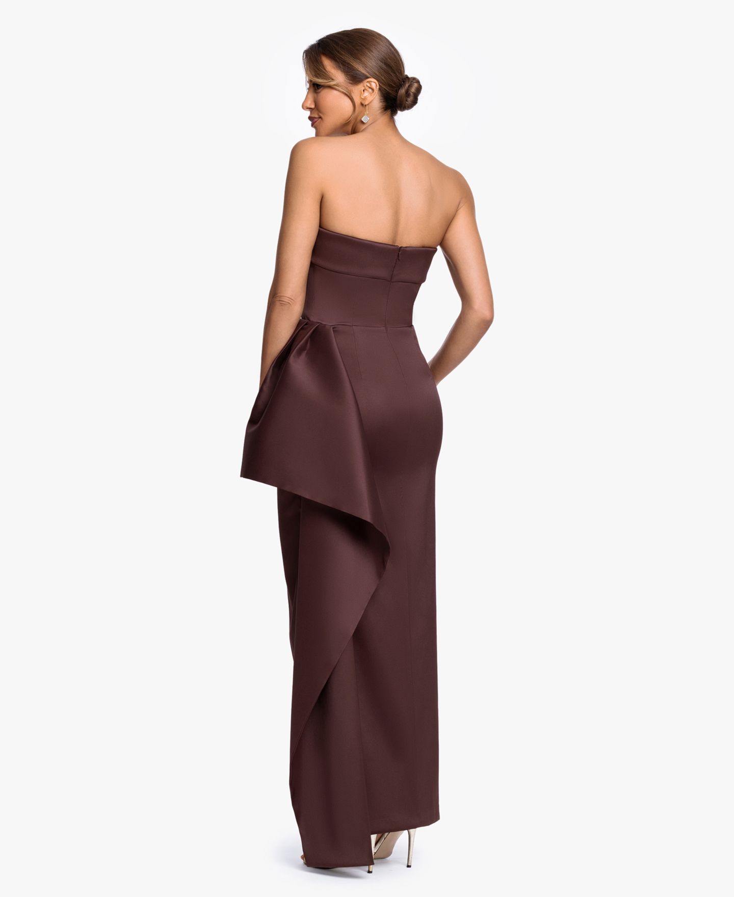 Женское платье XSCAPE Strapless Ruffle Long, цвет: Шоколадный — фото 4