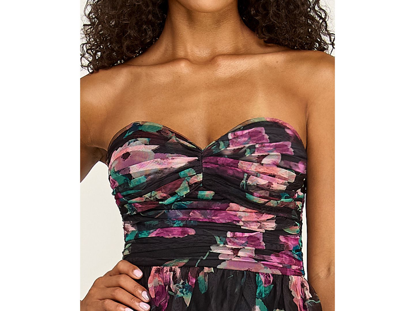 Женское платье City Studios Juniors' Sweetheart Neckline Tiered Mesh, цвет: Чёрный / Розовый — фото 4