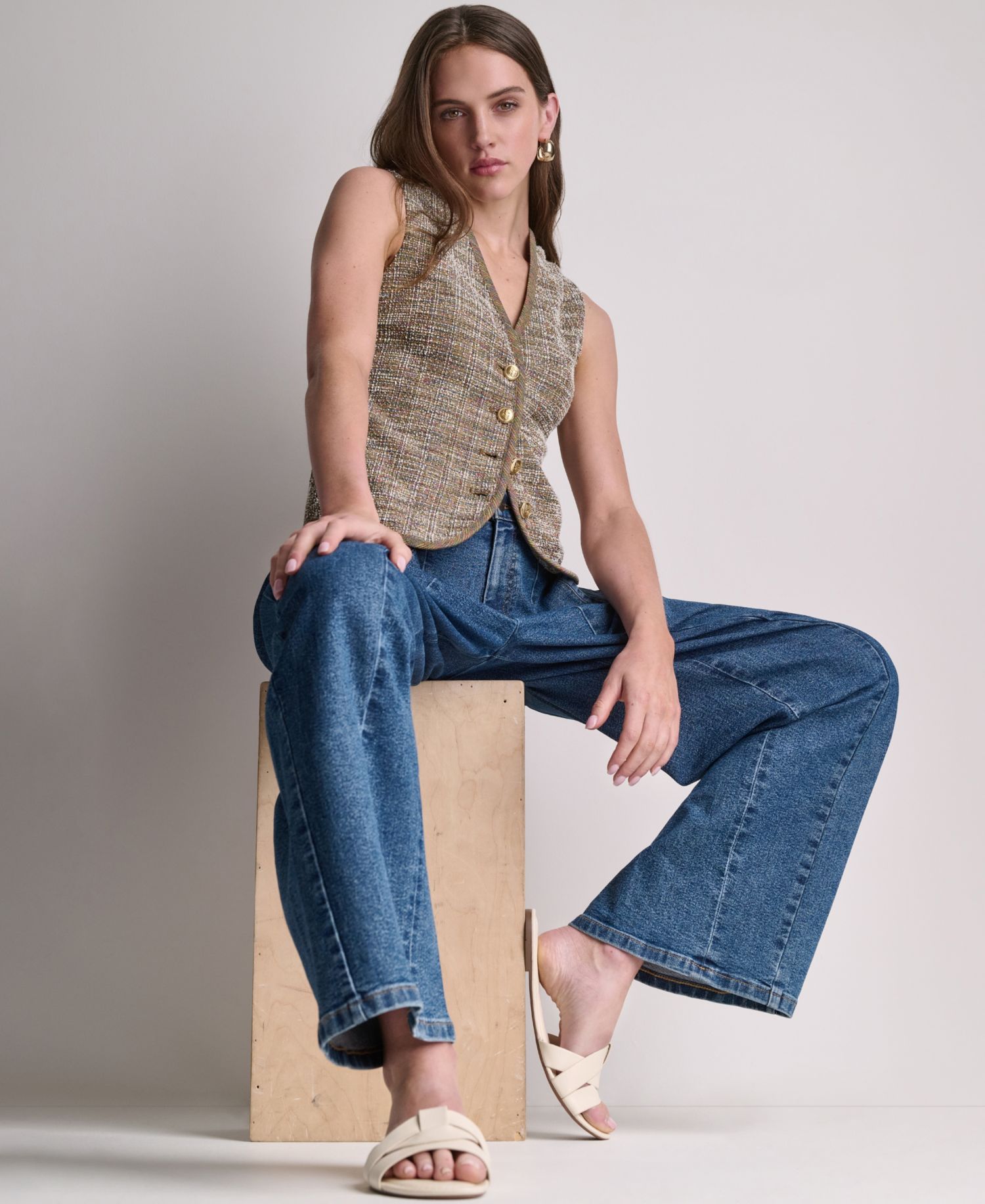 Women's Wide-Leg Loose-Fit Seamed Jeans