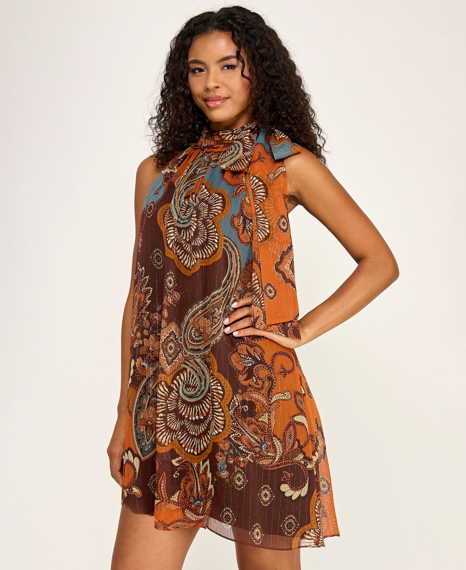 Juniors' Mock Neck Paisley Print Short Dress