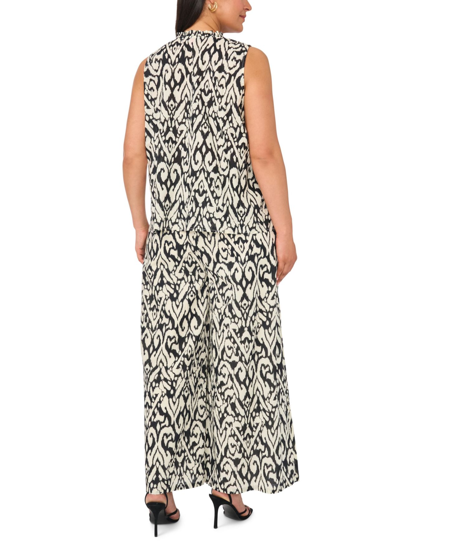 Женские брюки Vince Camuto Plus Size Mid-Rise Cropped Wide-Leg, цвет: Насыщенный чёрный — фото 6