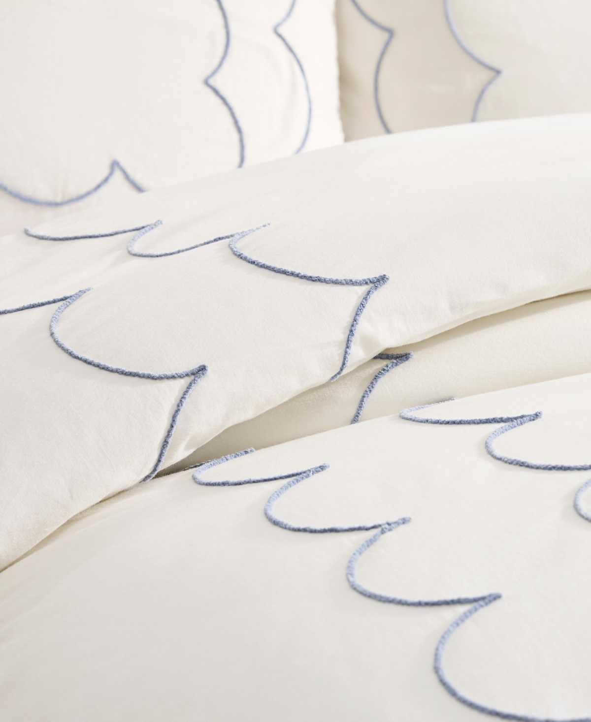 Peri Home Daydream Scallop 3-Piece Comforter Set